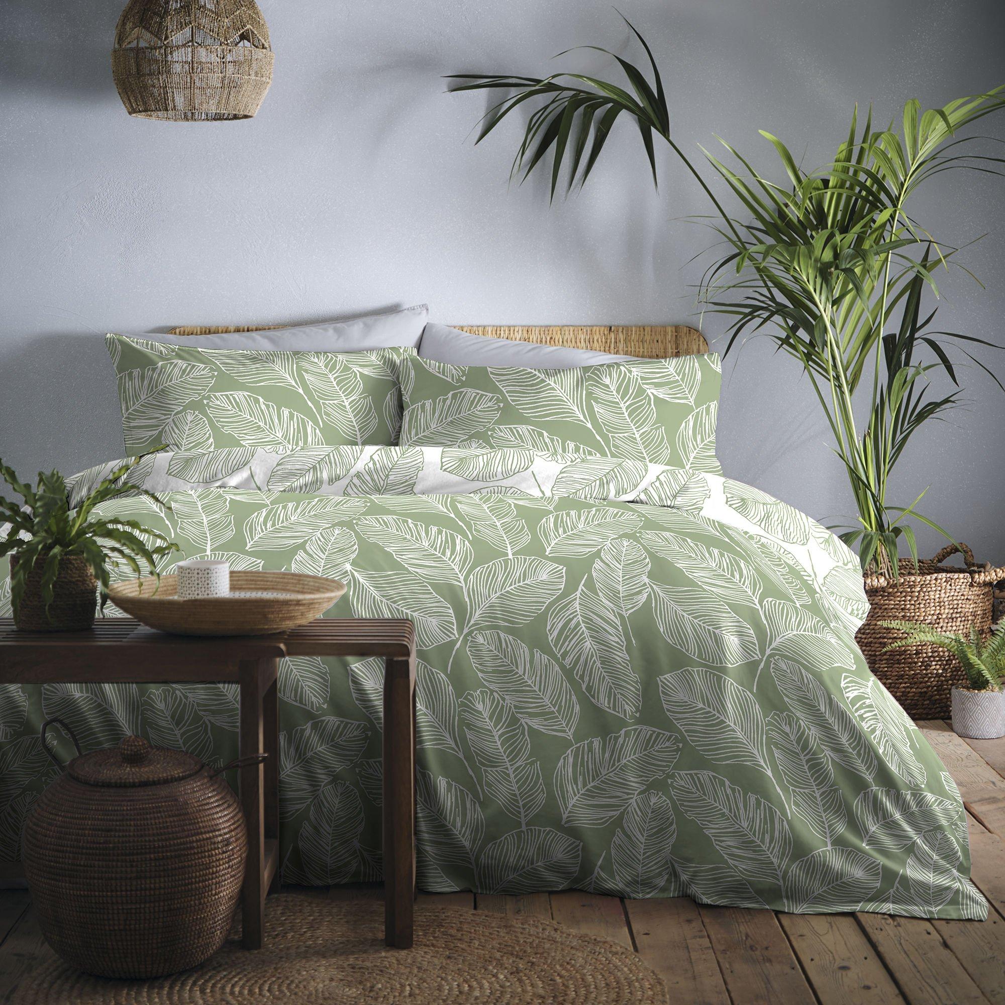 Green - Fusion - Matteo Leaf Print Duvet Cover Set in Green - 1