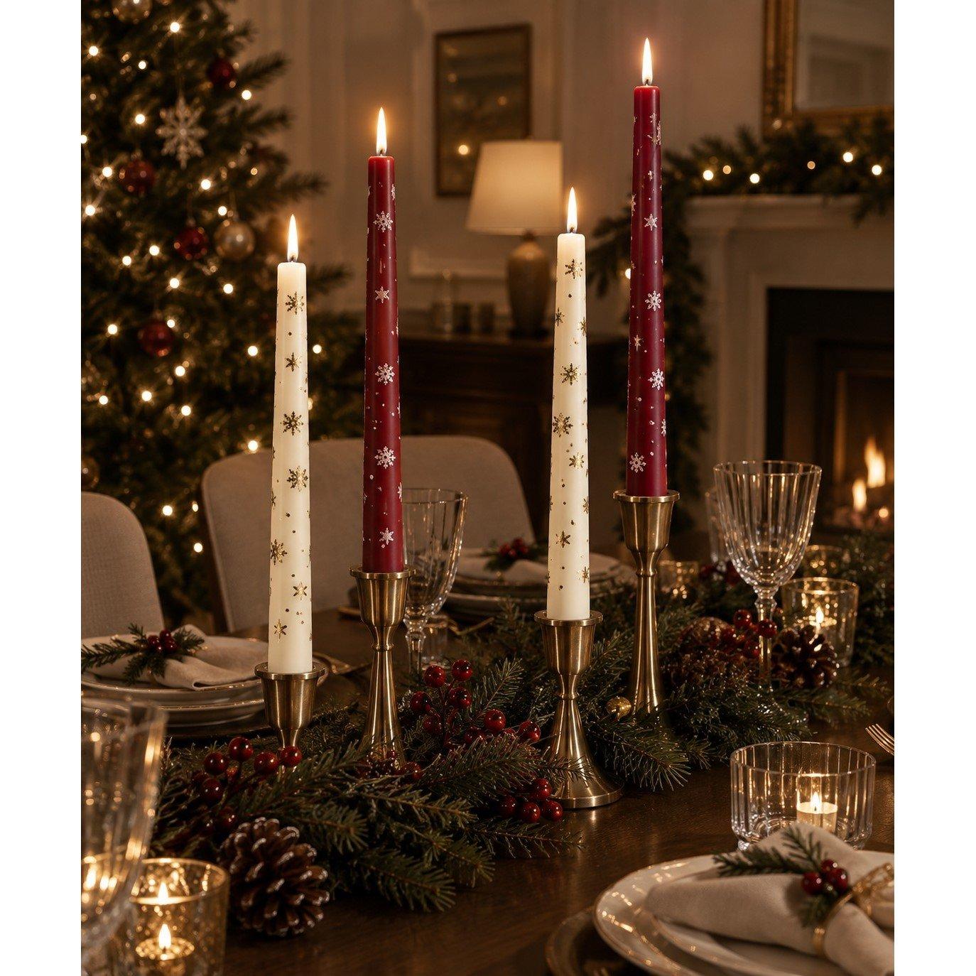 Red/White - The Spirit Of Christmas - SOC 4x Candlesticks 88 - 1