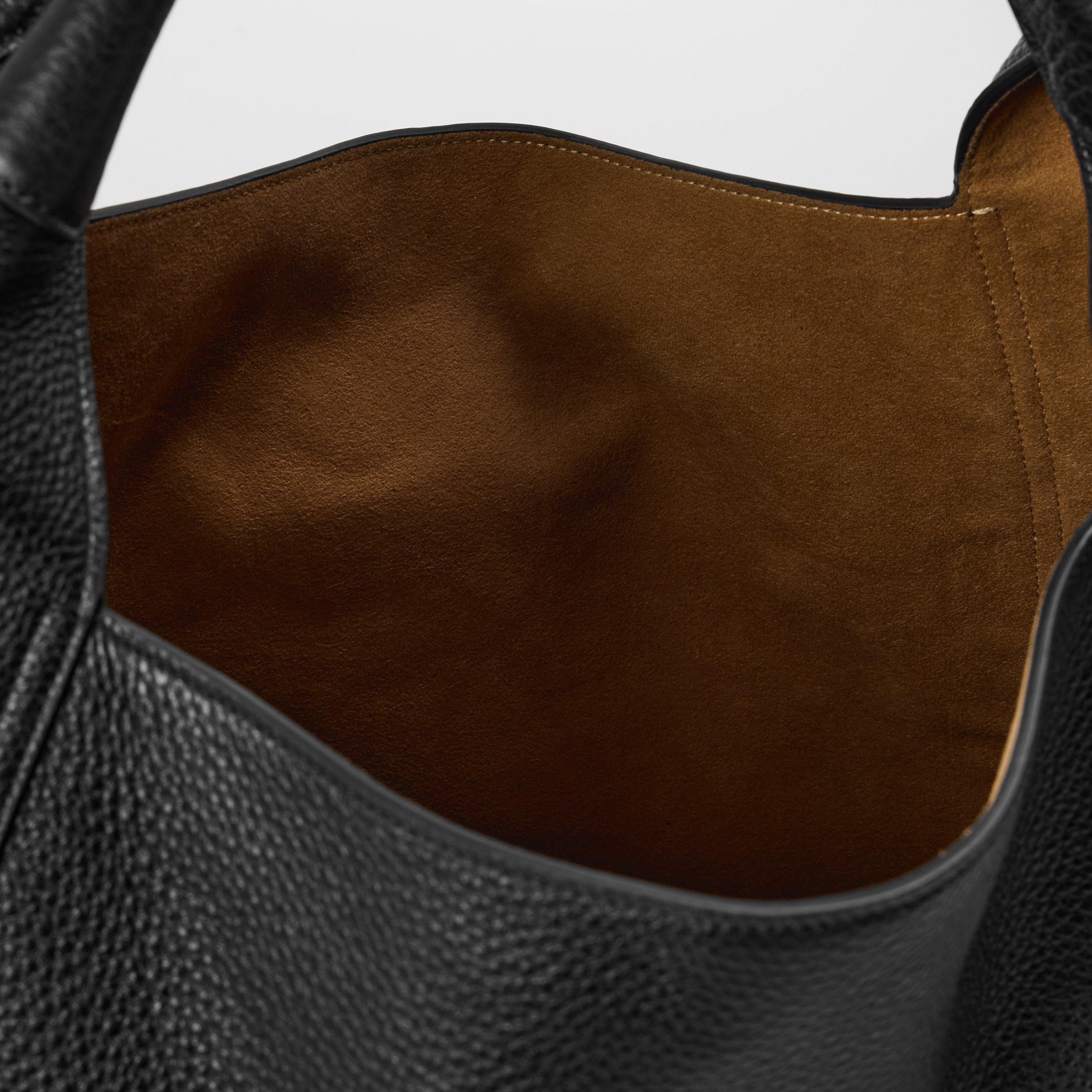 Black - Gucci - Softbit Maxi Shoulder Bag - 5