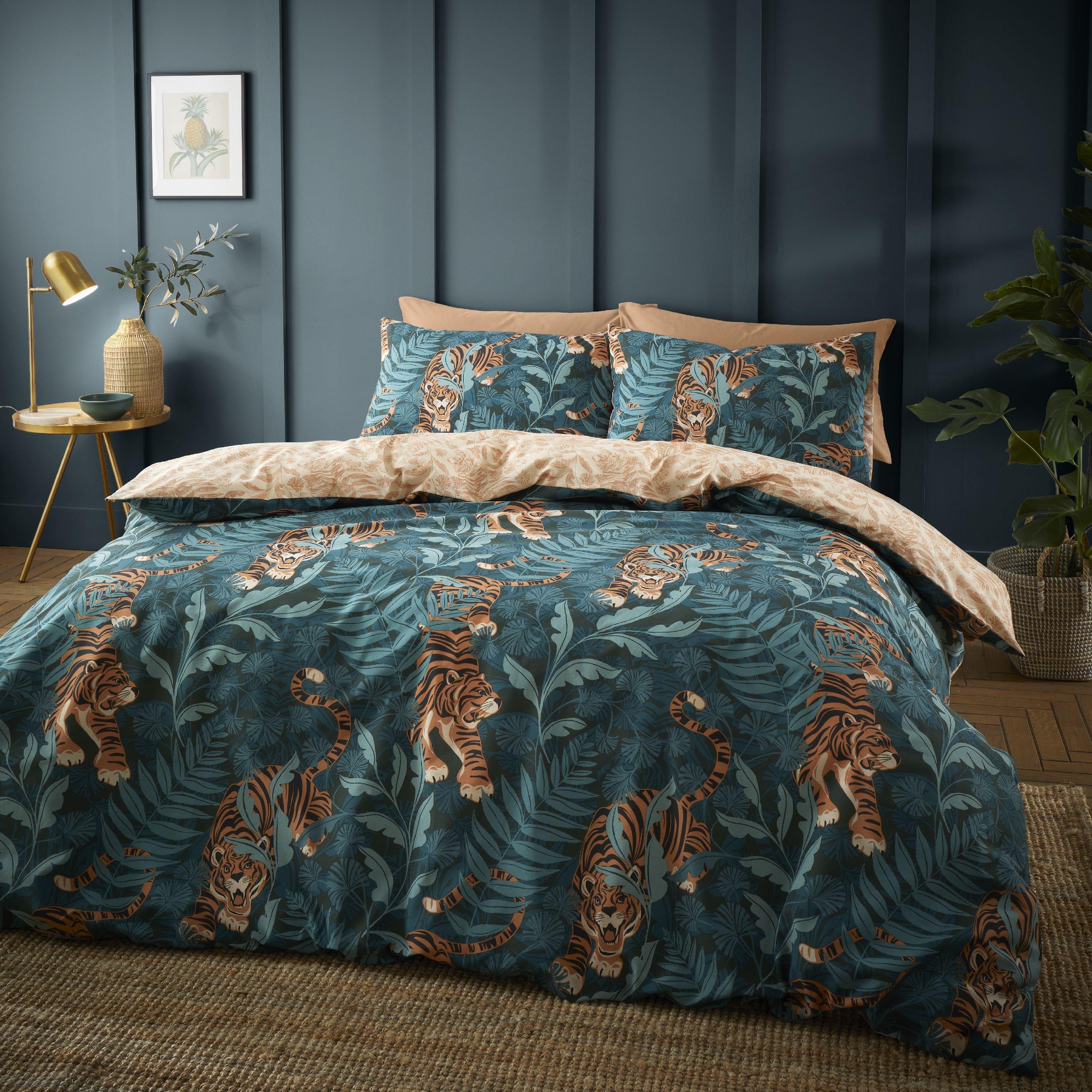 Green - Catherine Lansfield - Tropic Tiger Leaf Reversible Duvet Cover Set - 1