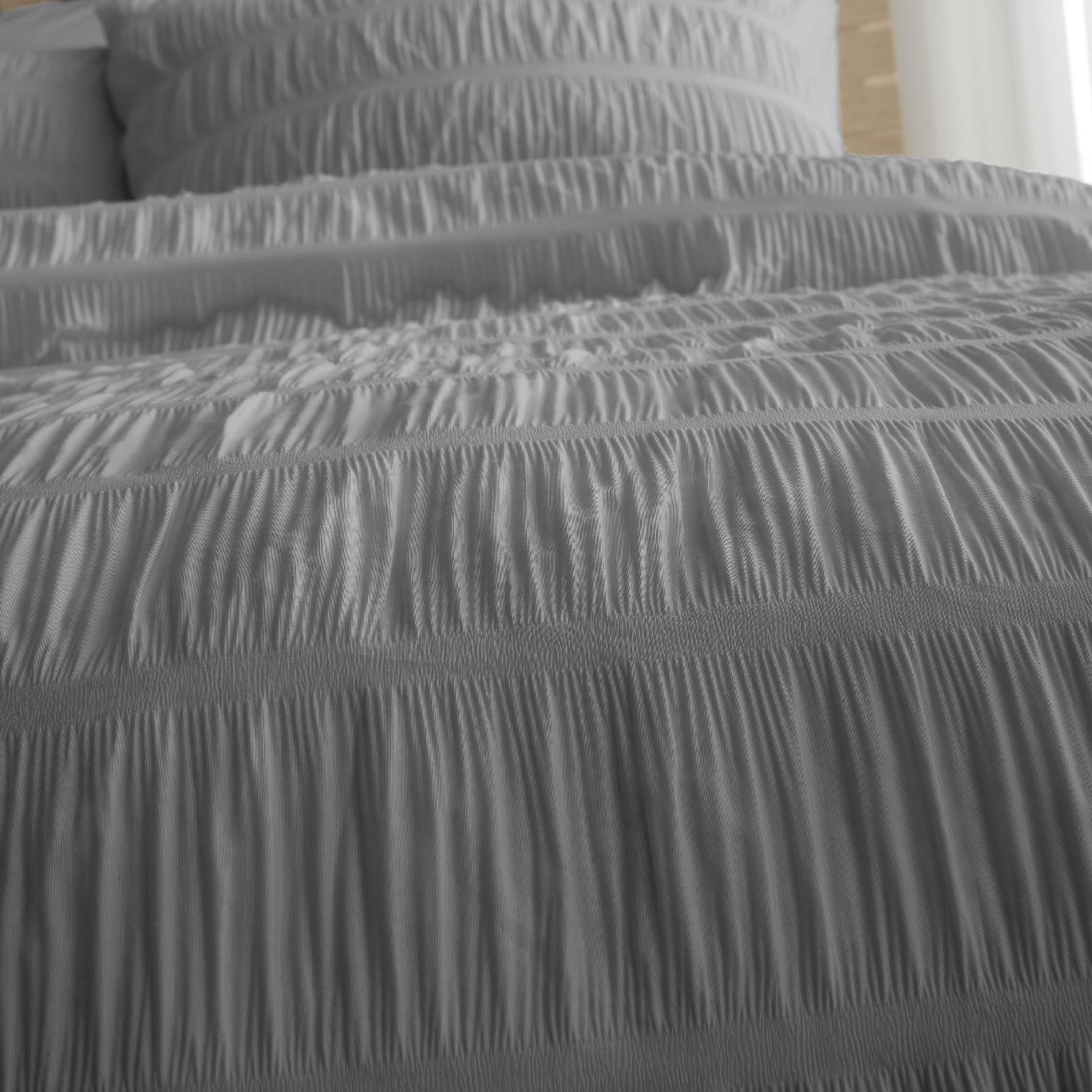Grey - Catherine Lansfield - Seersucker Duvet Cover Set - 3