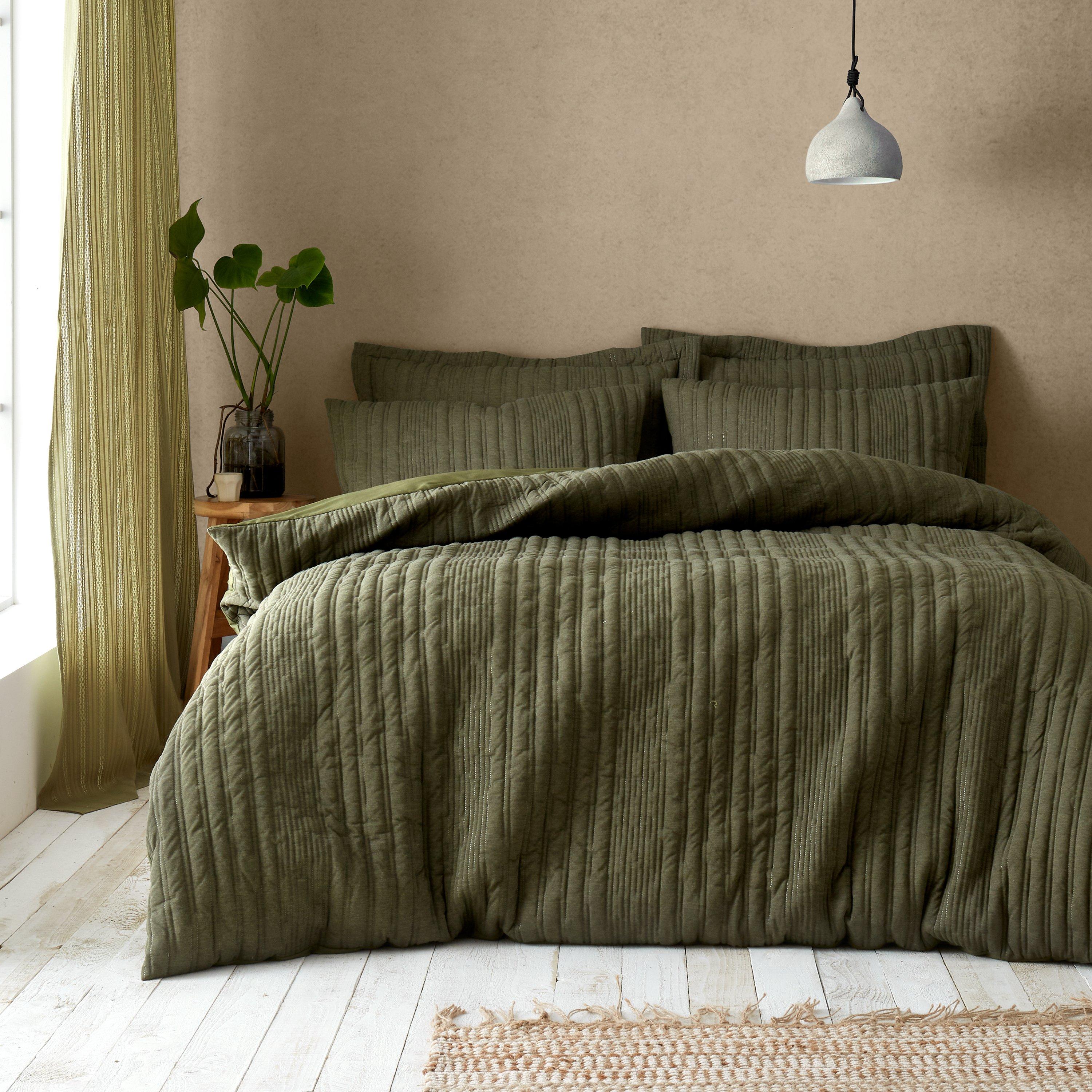 Olive - Pineapple Elephant - Tamba Jersey Stripe Quilted Duvet Cover Set - 1