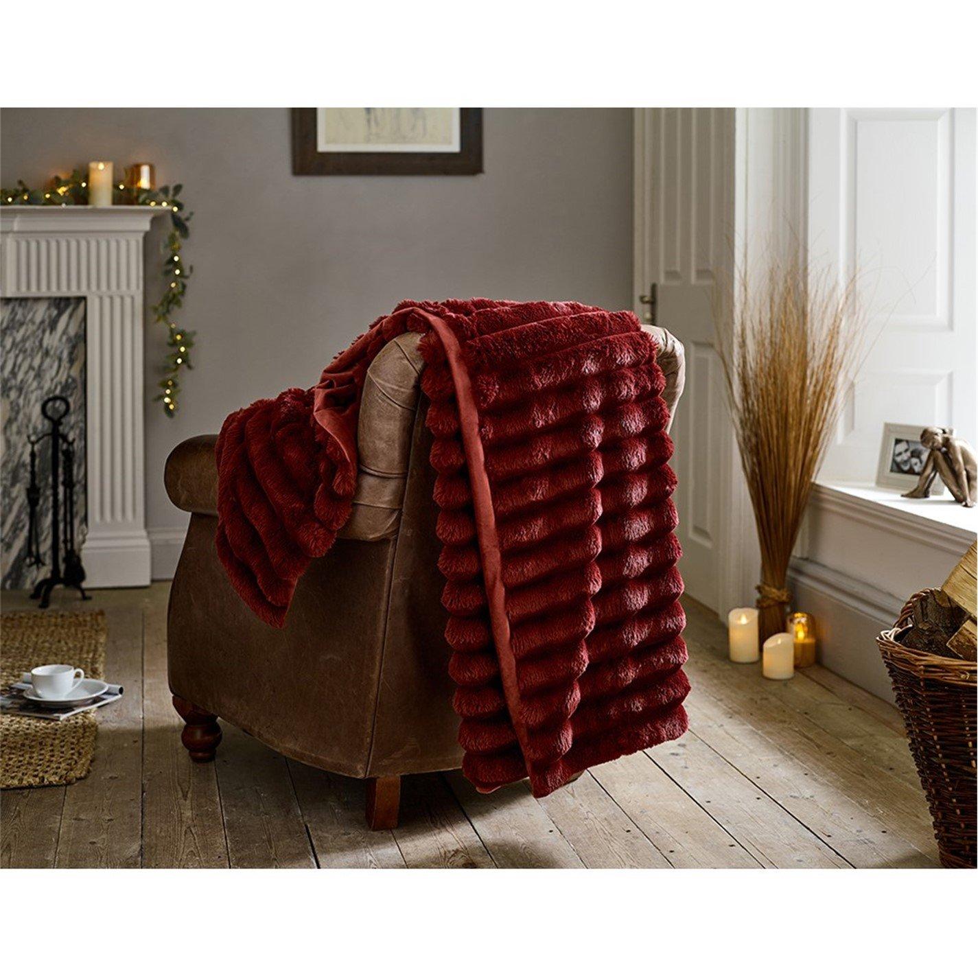 Merlot - The Lyndon Company - LC Kenwood Faux Fur Throw - 1