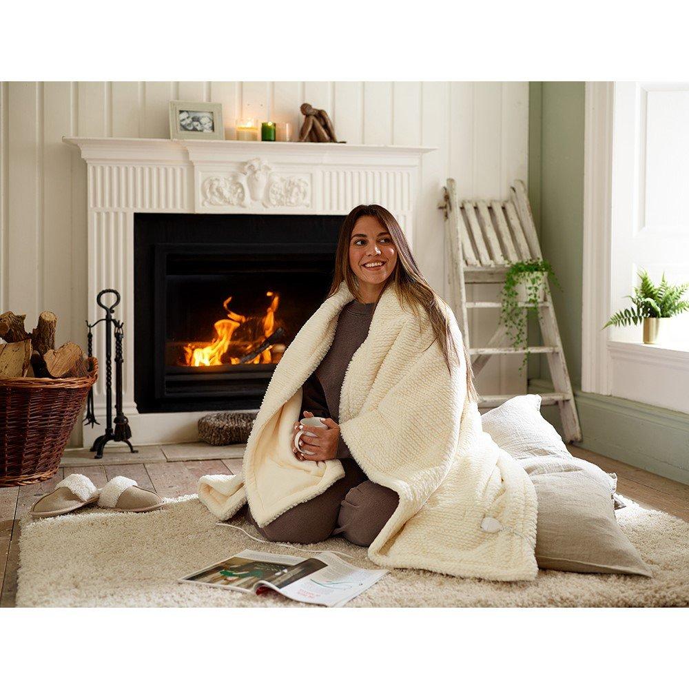 Cream - The Lyndon Company - Faux Fur Heated Throw - 130x170cm - 1
