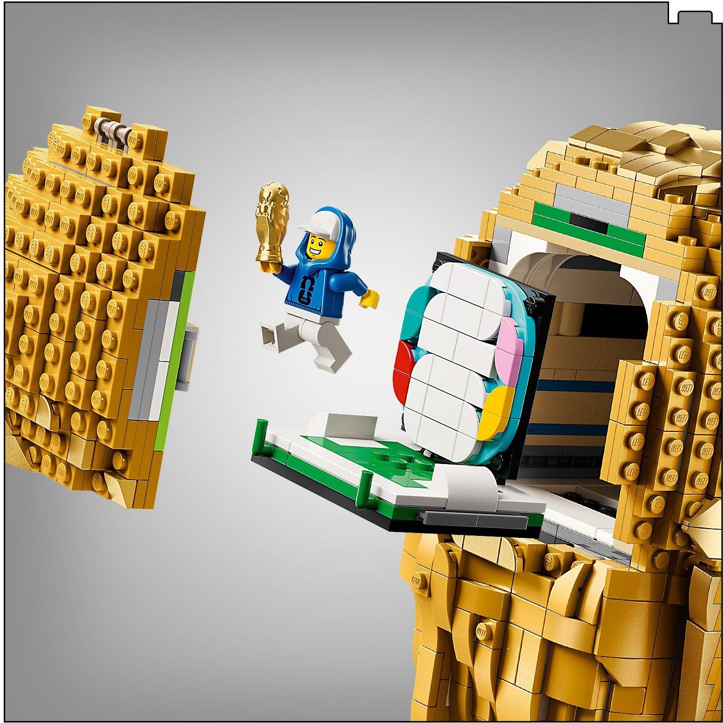 WC Trophy - LEGO - Editions FIFA World Cup Official Trophy Model Kit 43020 - 11