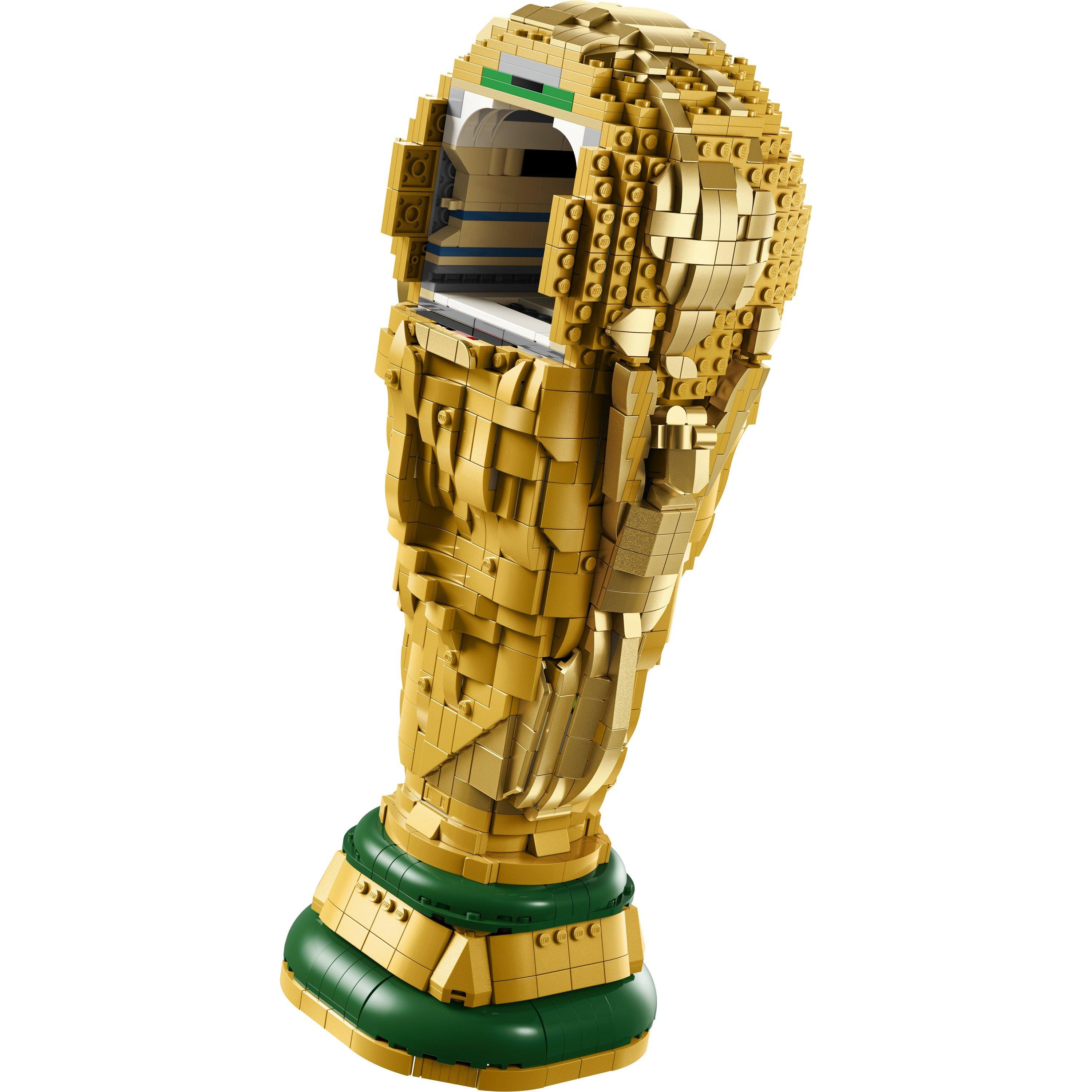 WC Trophy - LEGO - Editions FIFA World Cup Official Trophy Model Kit 43020 - 13