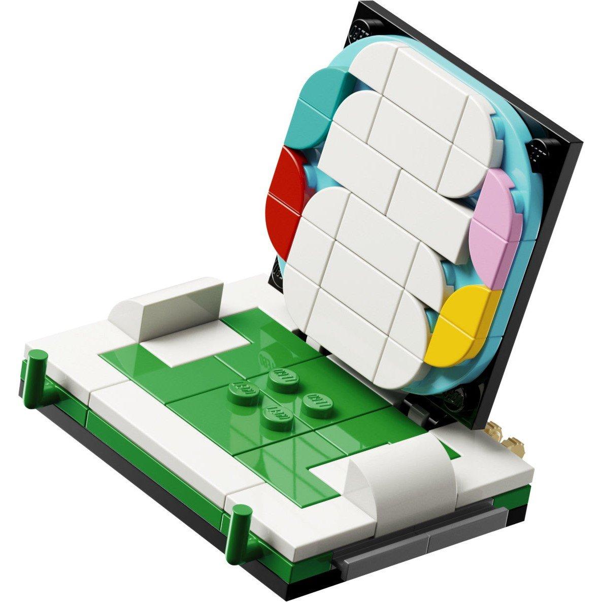 WC Trophy - LEGO - Editions FIFA World Cup Official Trophy Model Kit 43020 - 14