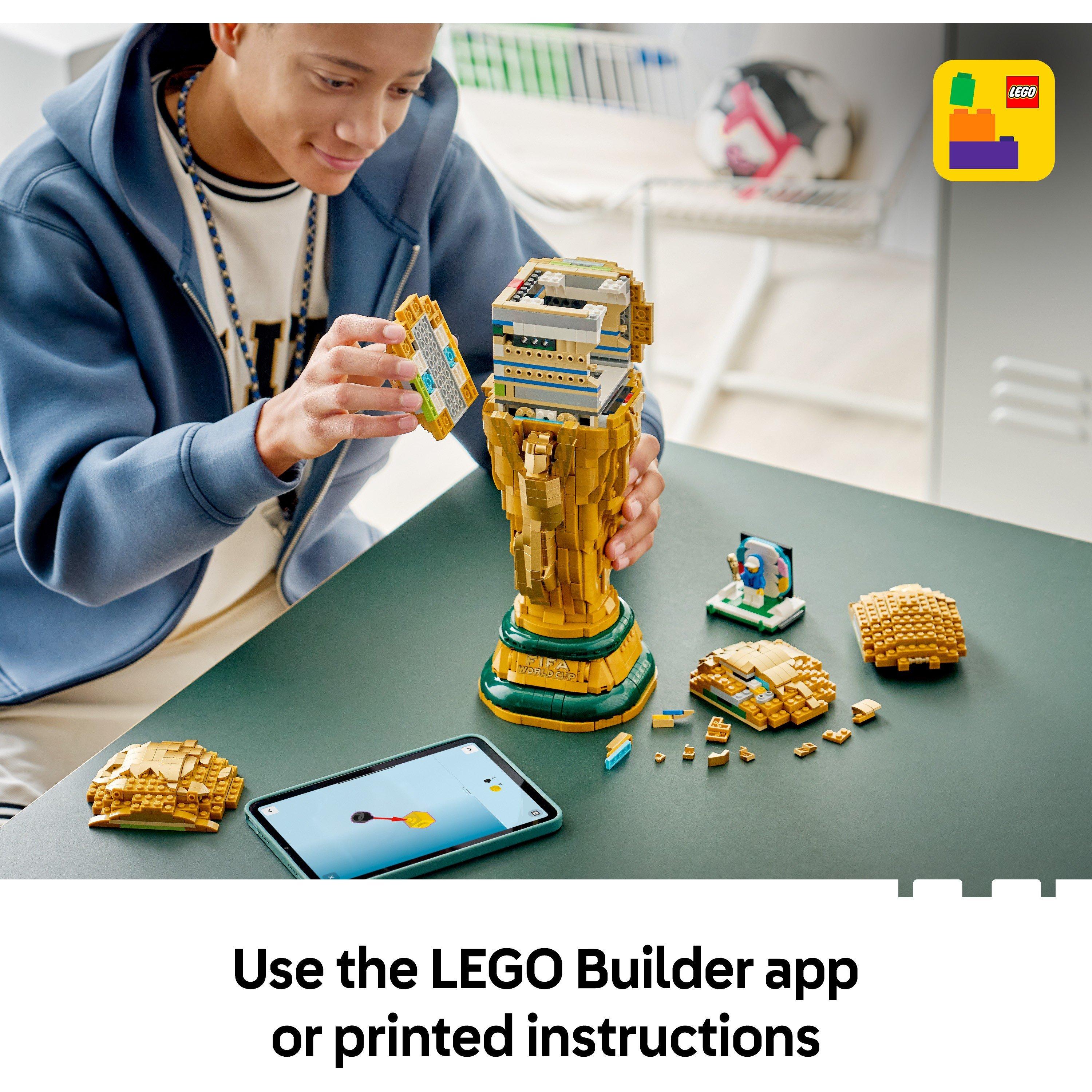 WC Trophy - LEGO - Editions FIFA World Cup Official Trophy Model Kit 43020 - 7