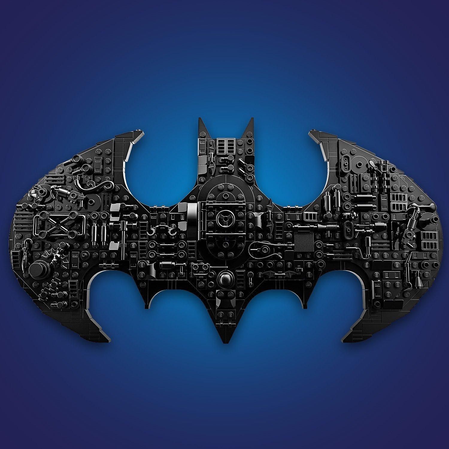 DC Comics - LEGO - DC Batman Logo Super Hero Toy with Minifigures 76330 - 11