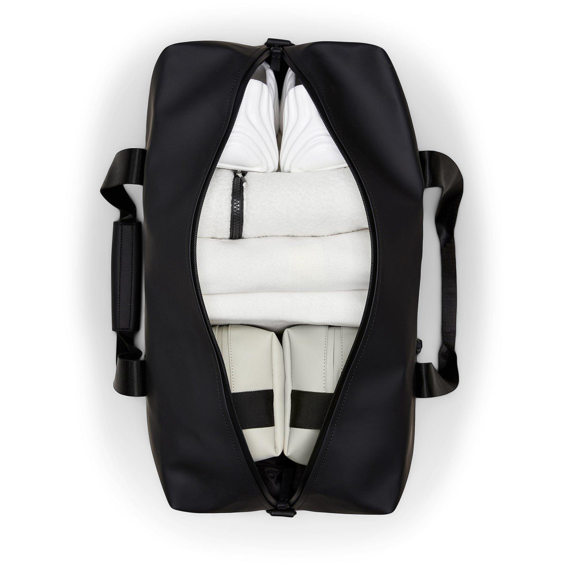 Black 01 - Rains - Trail Gym Holdall - 2