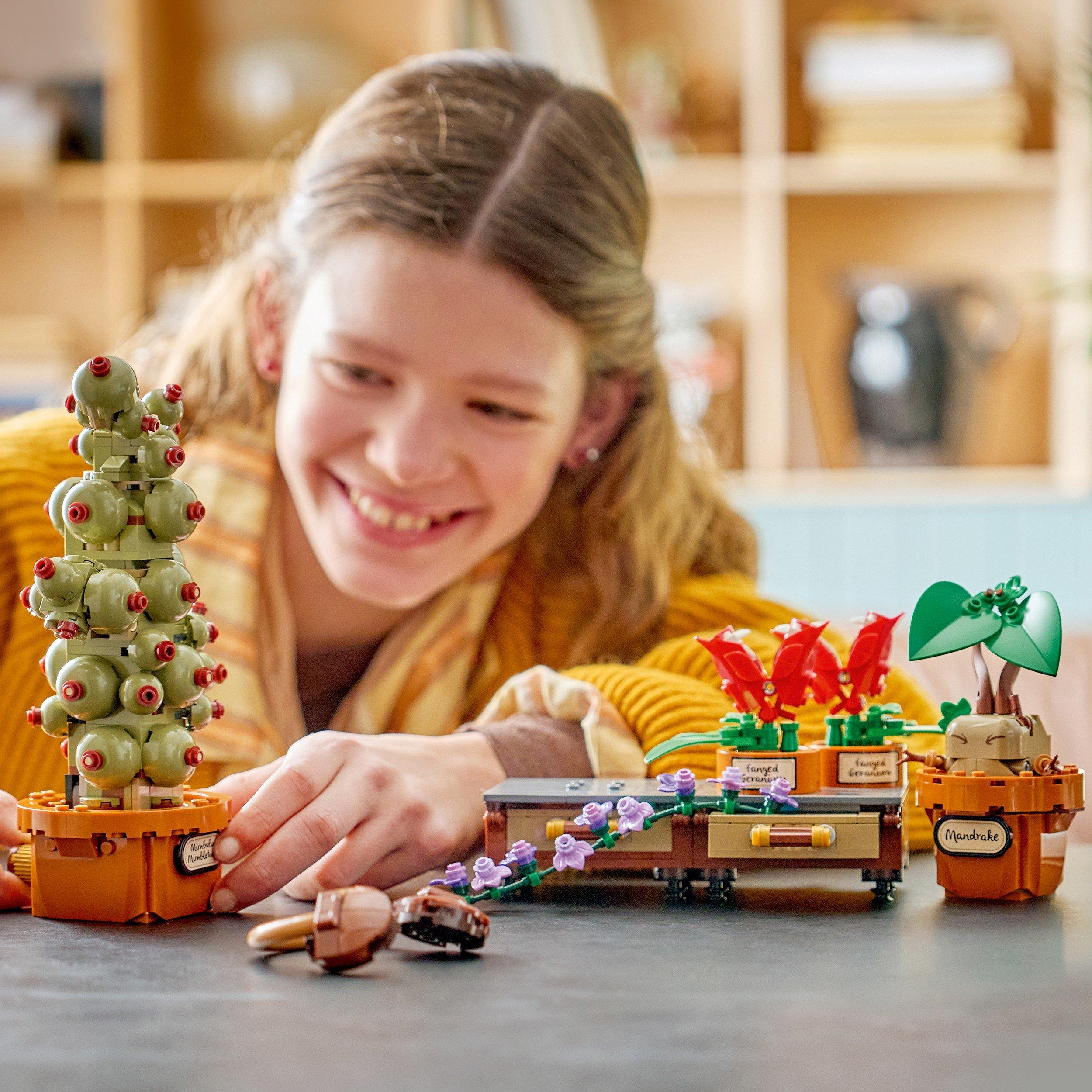 Herbology Plant - LEGO - LEGO Harry Potter 76 Jn63 - 7