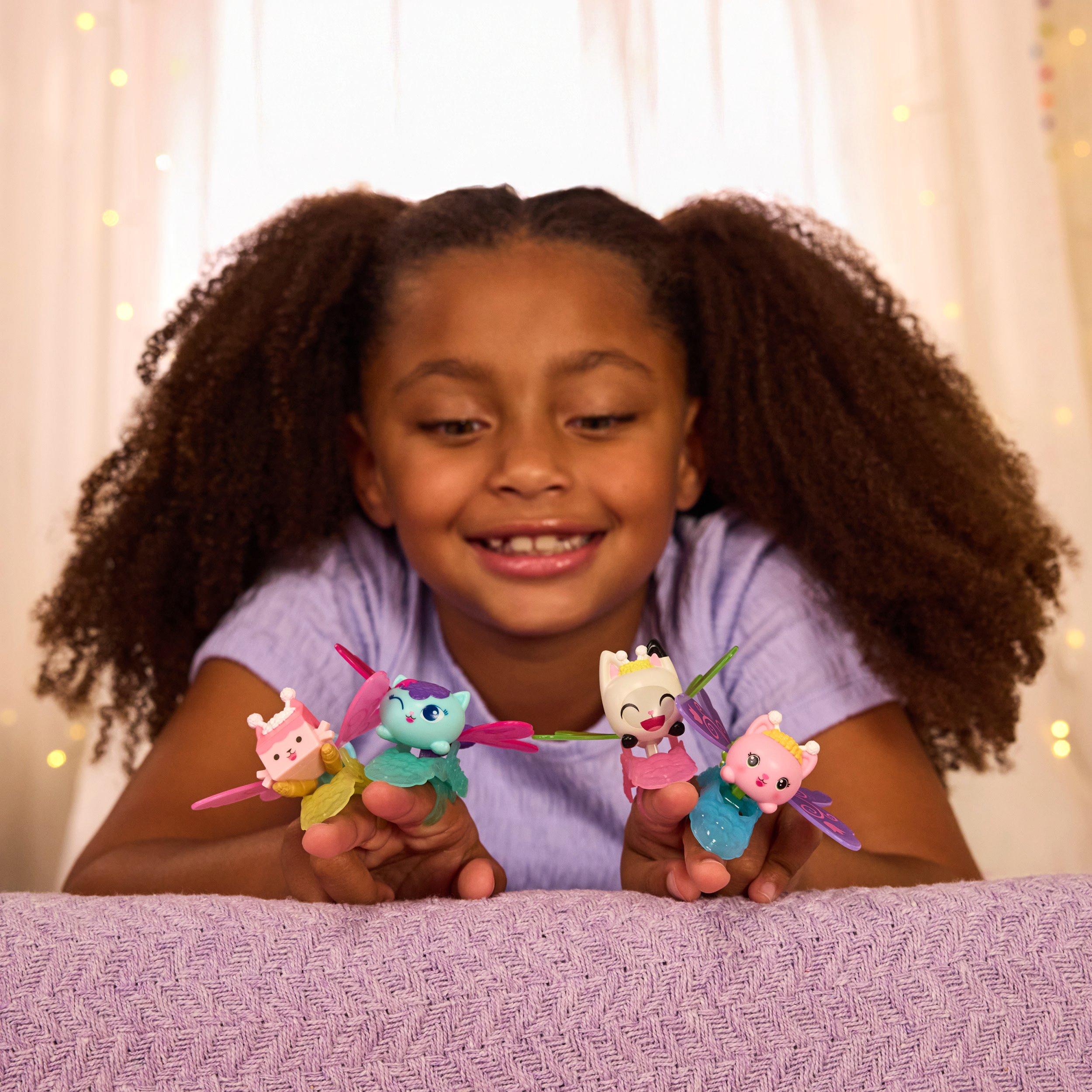 Meerkleurig - Gabbys Dollhouse - Gabbys Dollhouse Fairylandia Flutter-riffic Fairy Ring Assortment - 12