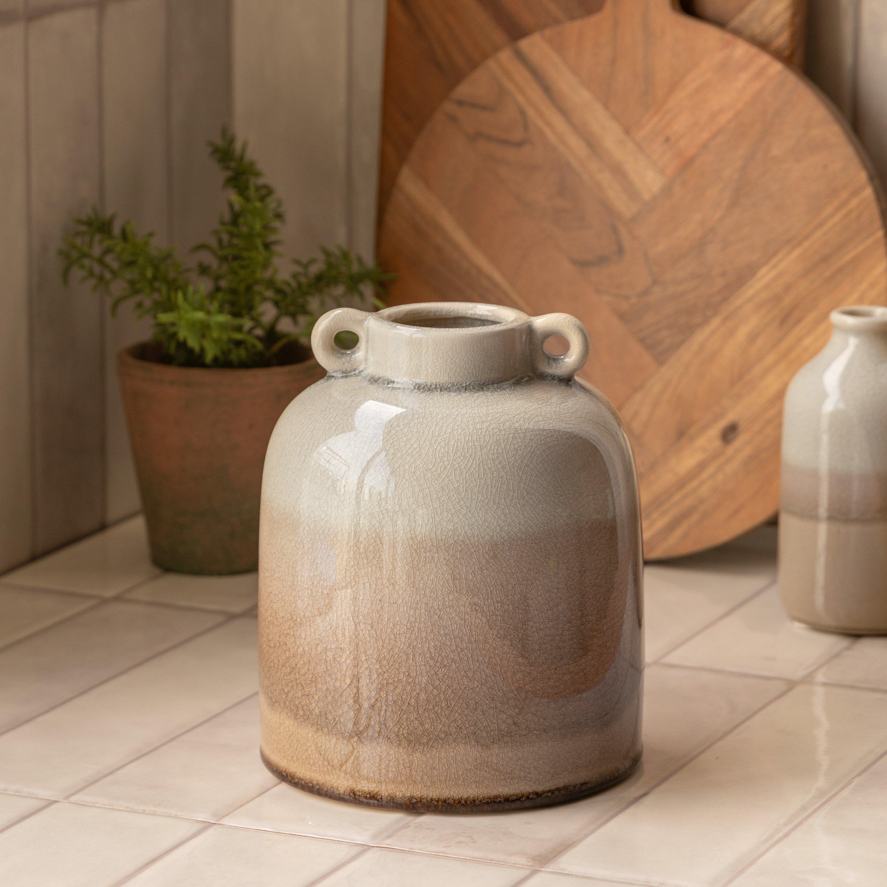 Gallery  Lara Crackle G 64 - Natural - Medium