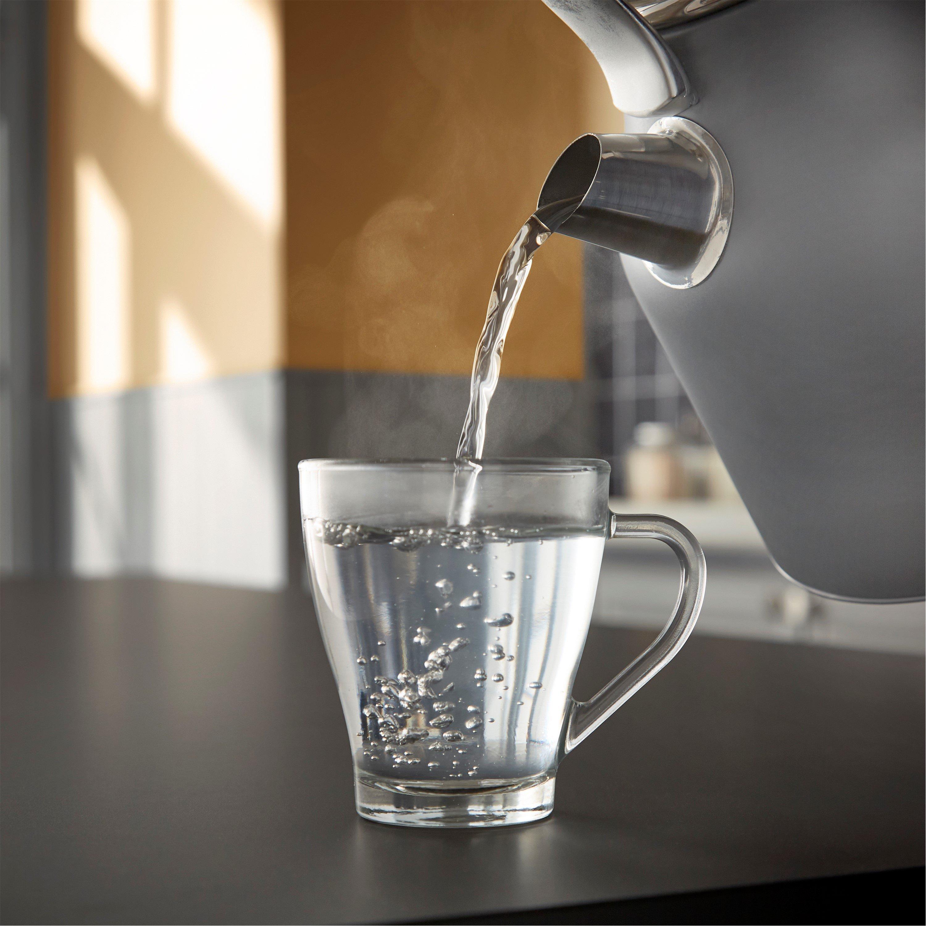 None - Tower - Tower Renaissance 1.7L Kettle & 4 Slice Toaster - 3