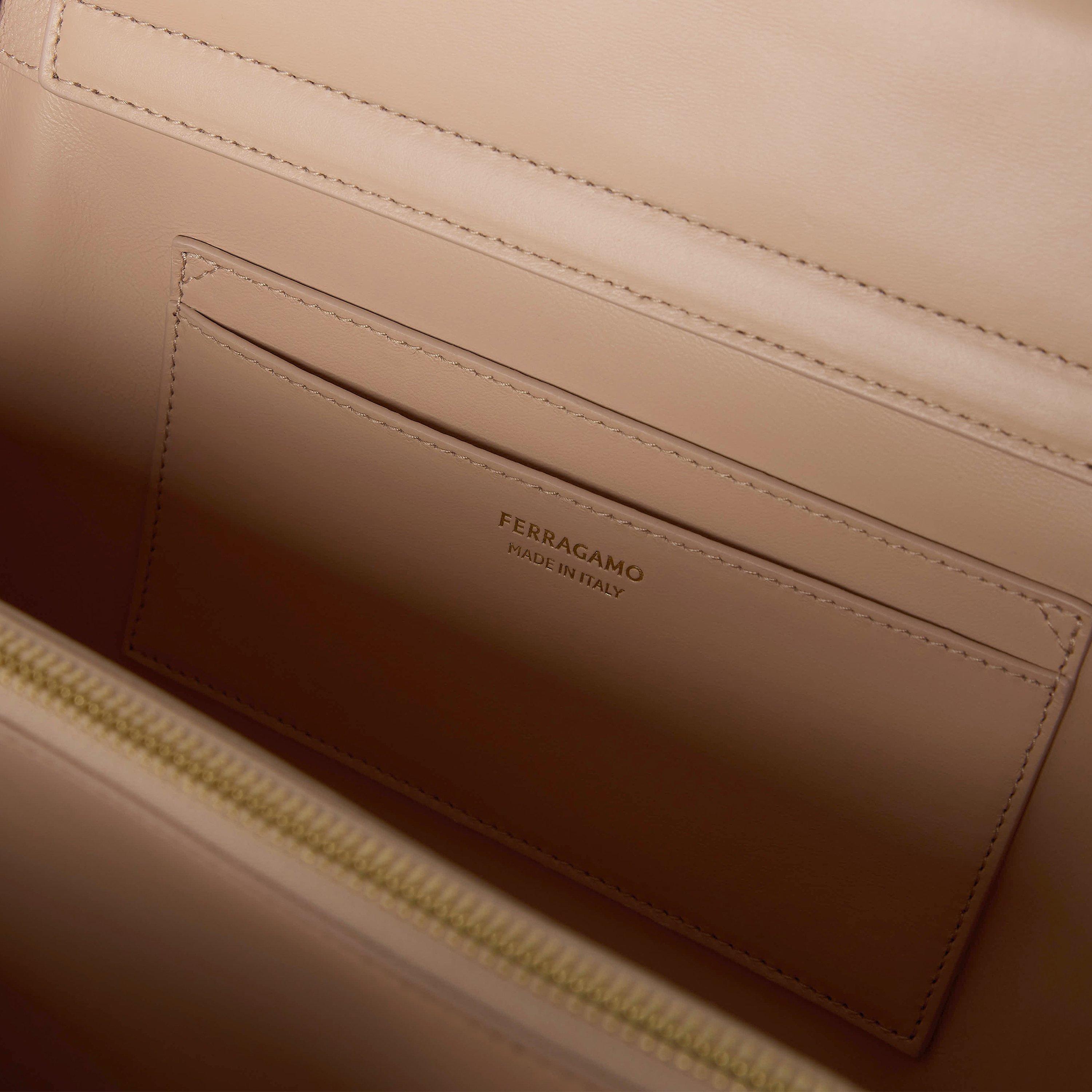 Warm Taupe/Pink - Ferragamo - FG Hug SH S Ld64 - 4
