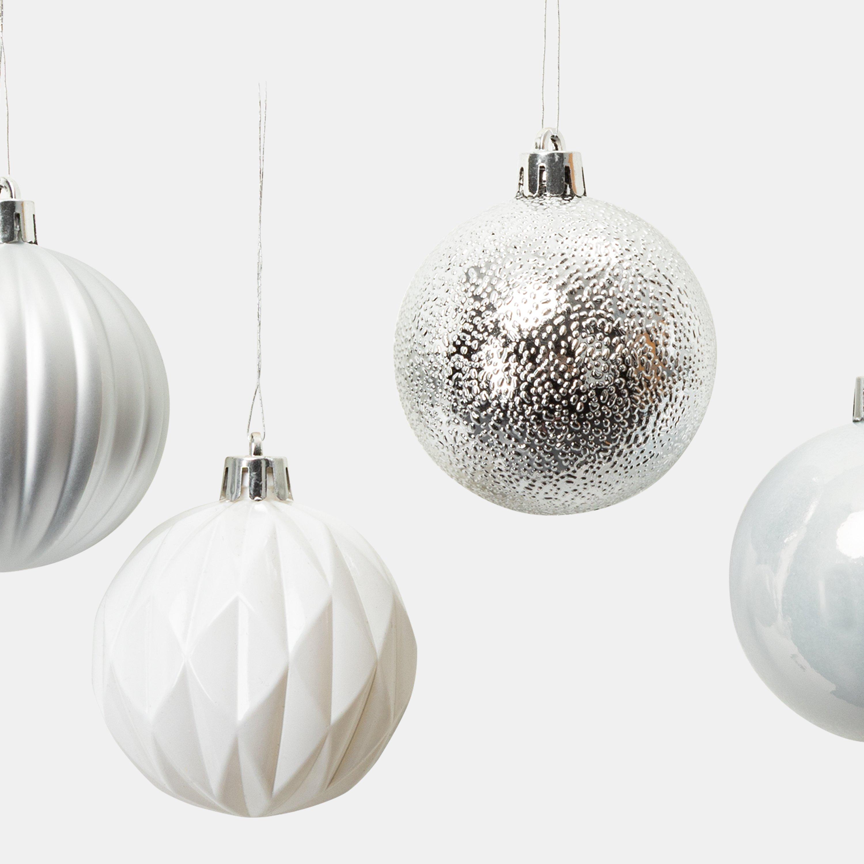 Silver - The Spirit Of Christmas - 30pc Baubles 54 Silver One Size - 3