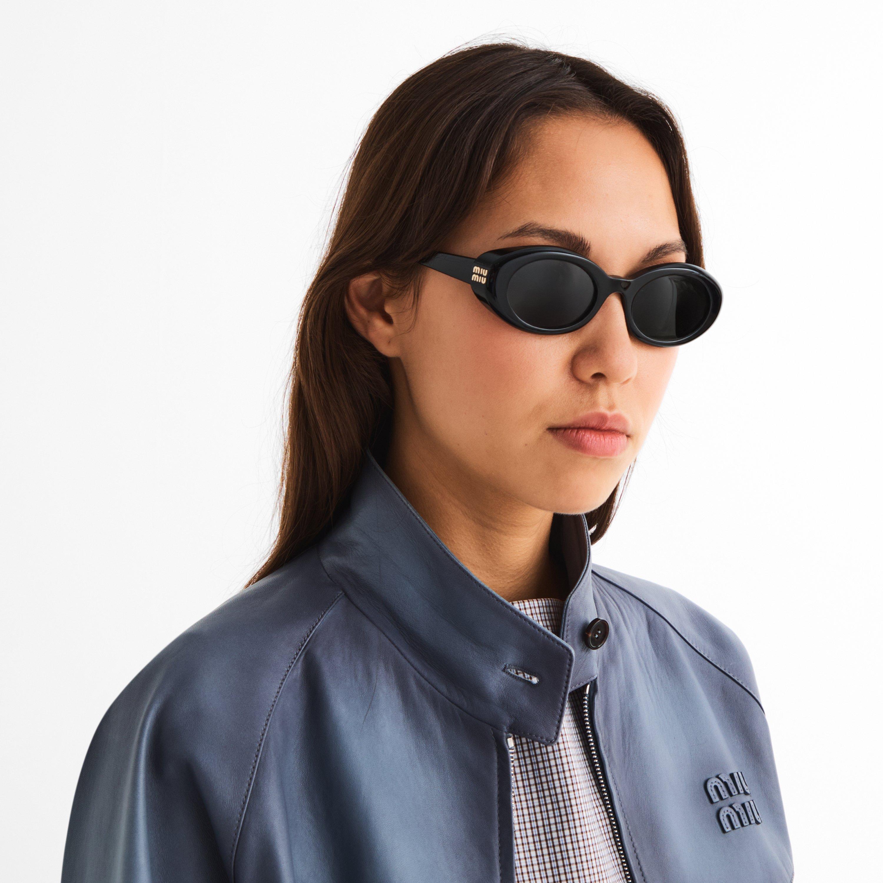 Black/Grey - Miu Miu - Women's Sun 0MU B09S Ld63 Oval Sunglasses - 3