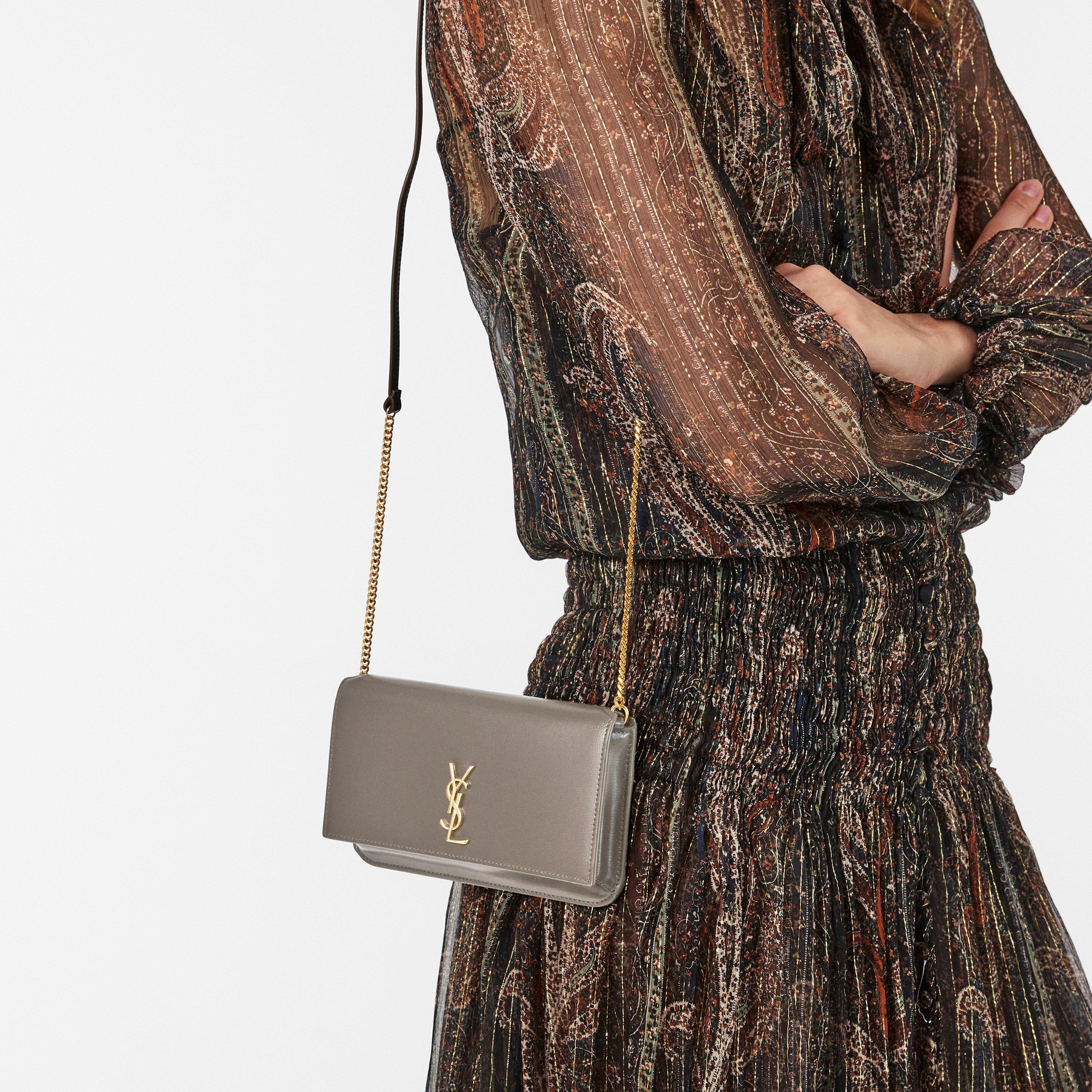 Light Musk - Saint Laurent - Cassandre Leather Phone Pouch - 3