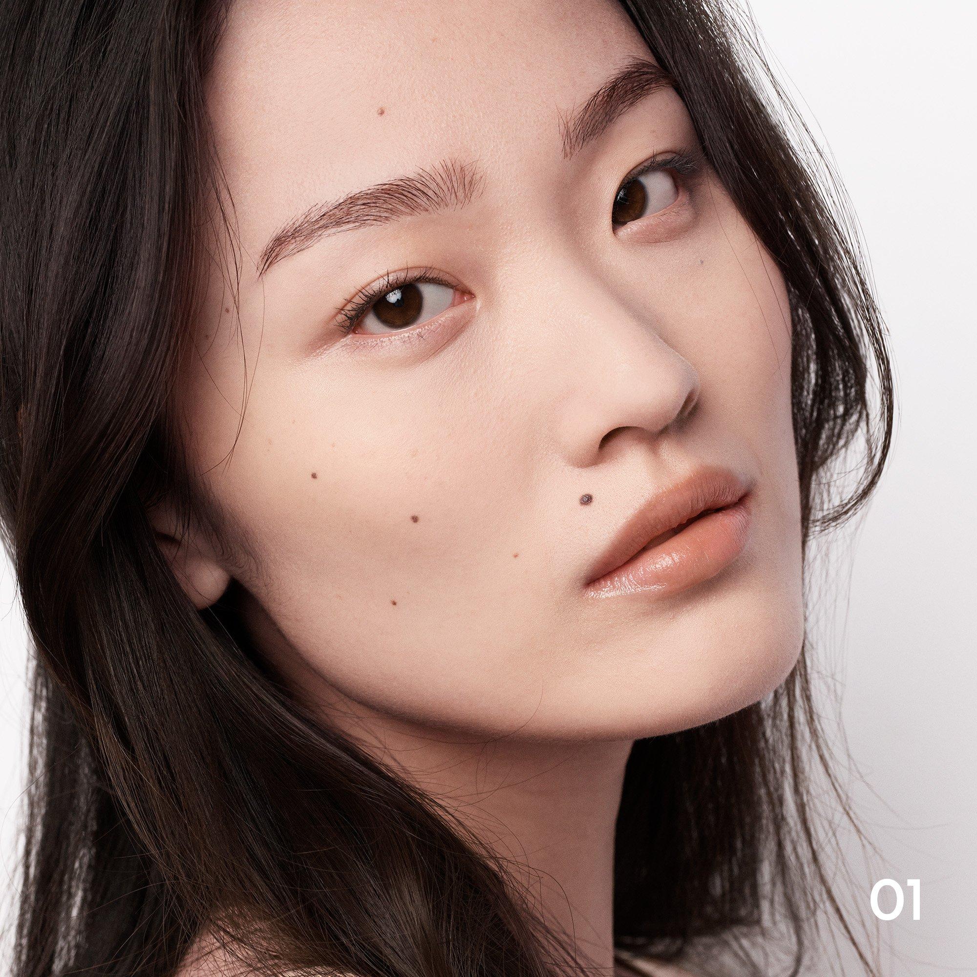 Beige 01 - Guerlain - Parure Gold Diamond Micro-Powder - 4