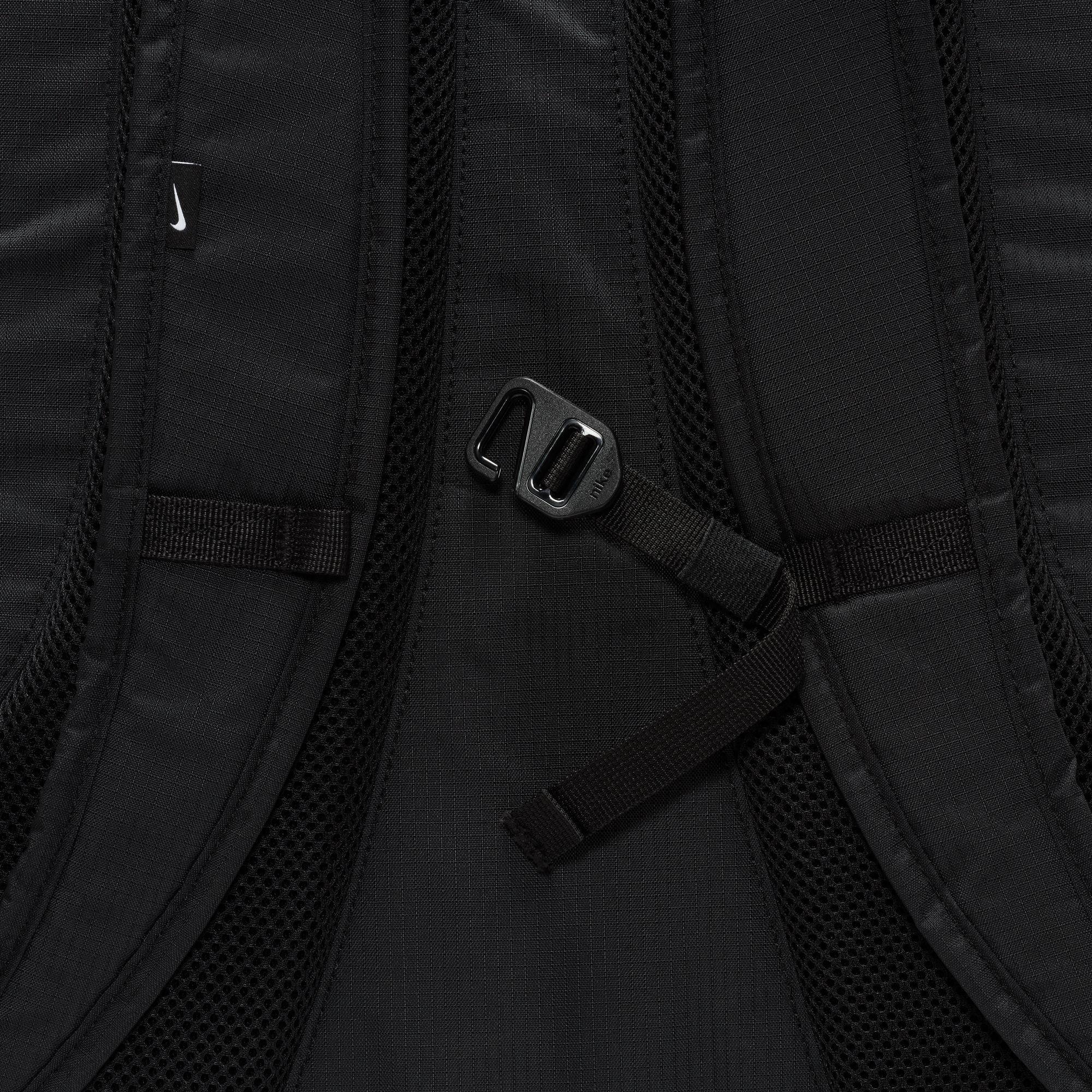 Blk/Whi - Nike - Hayward Bp Sn62 - 10