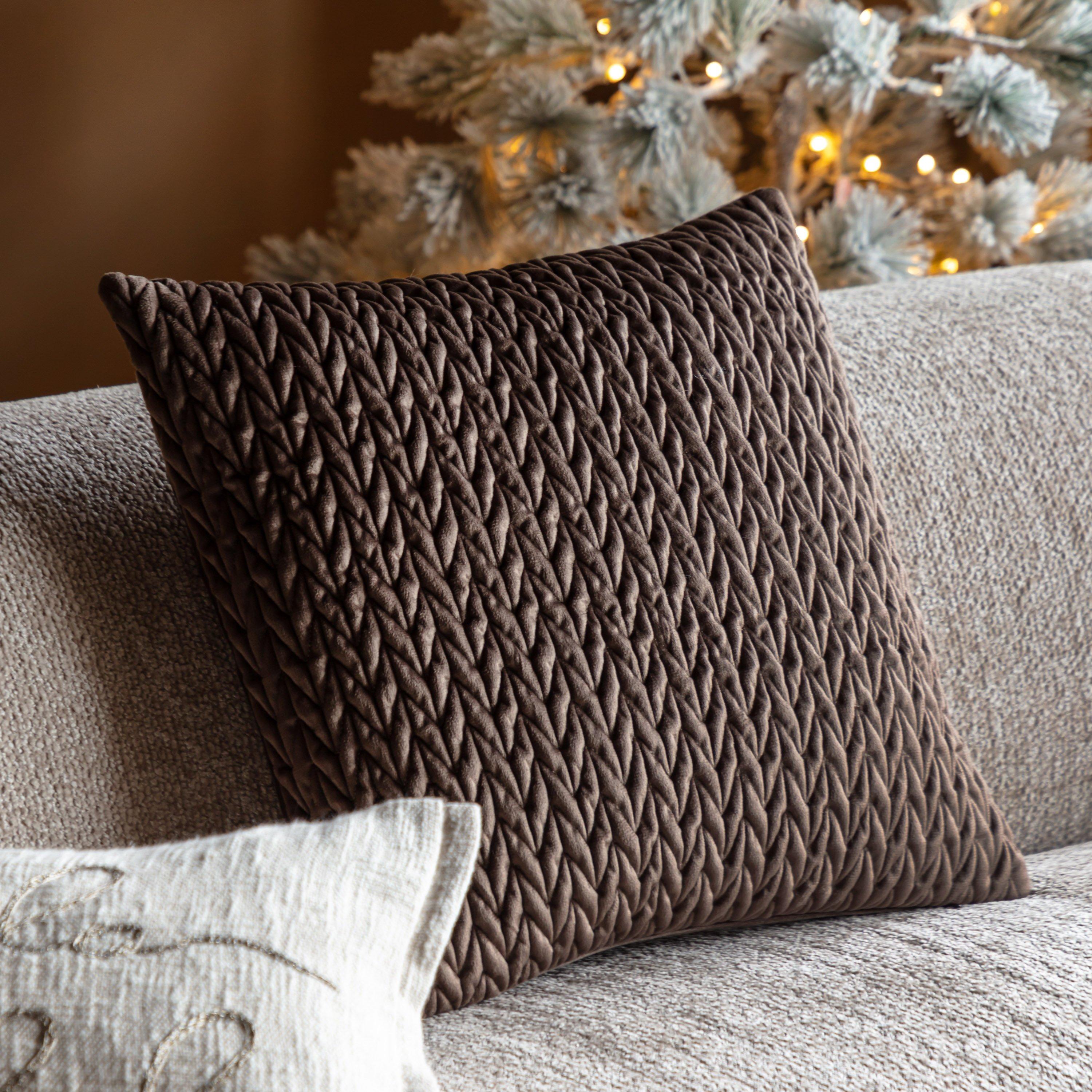 Velora 2 Pack Bed Cushions