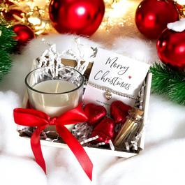 Aye Do Merry Christmas Gift Hamper - Bracelet & Candle