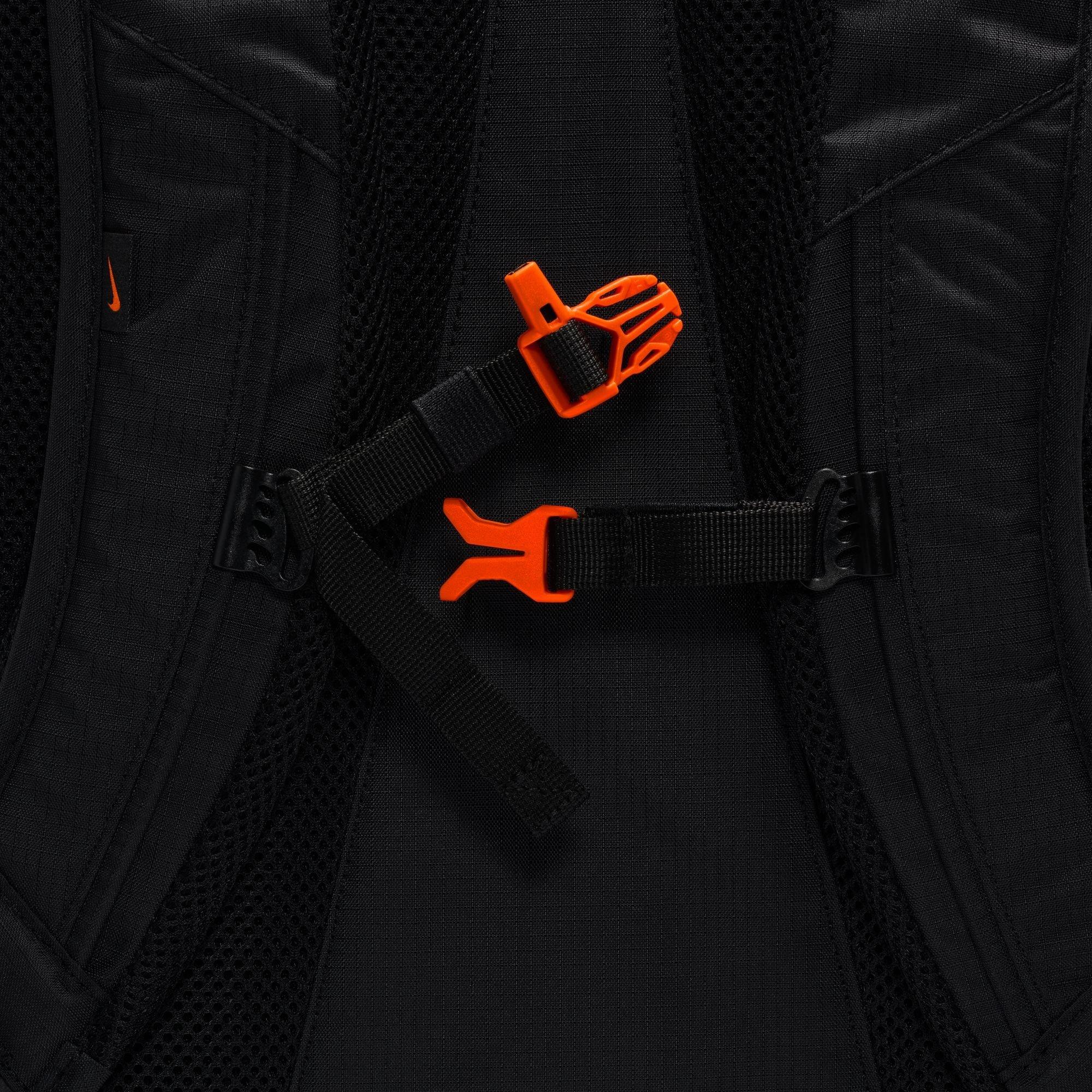 BLACK/BLACK/SAF - Nike - Y HAYWARD SCTR Jn54 - 9