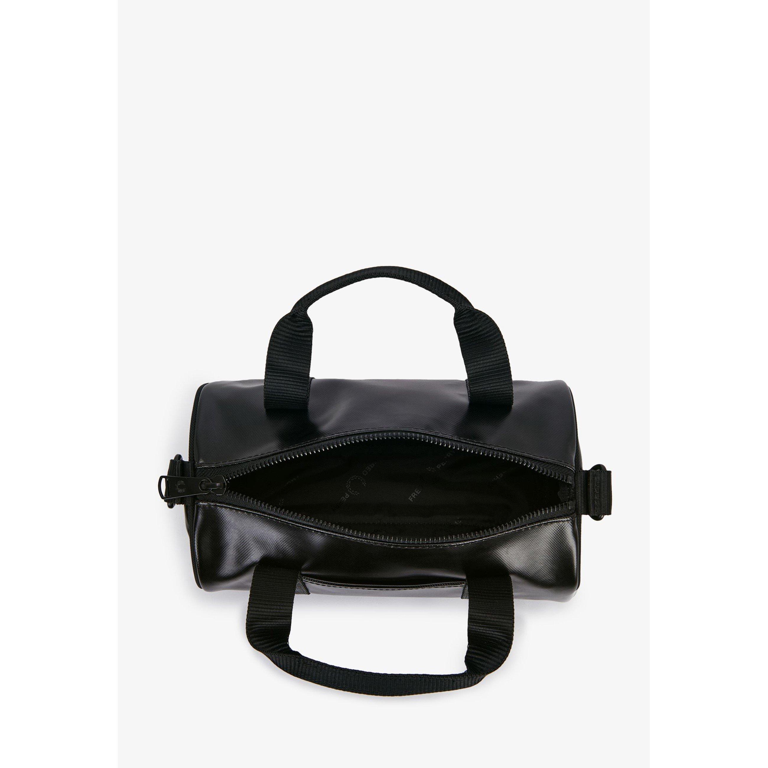 Blk/Gld 774 - Fred Perry - Mini Barrel Holdall - 5