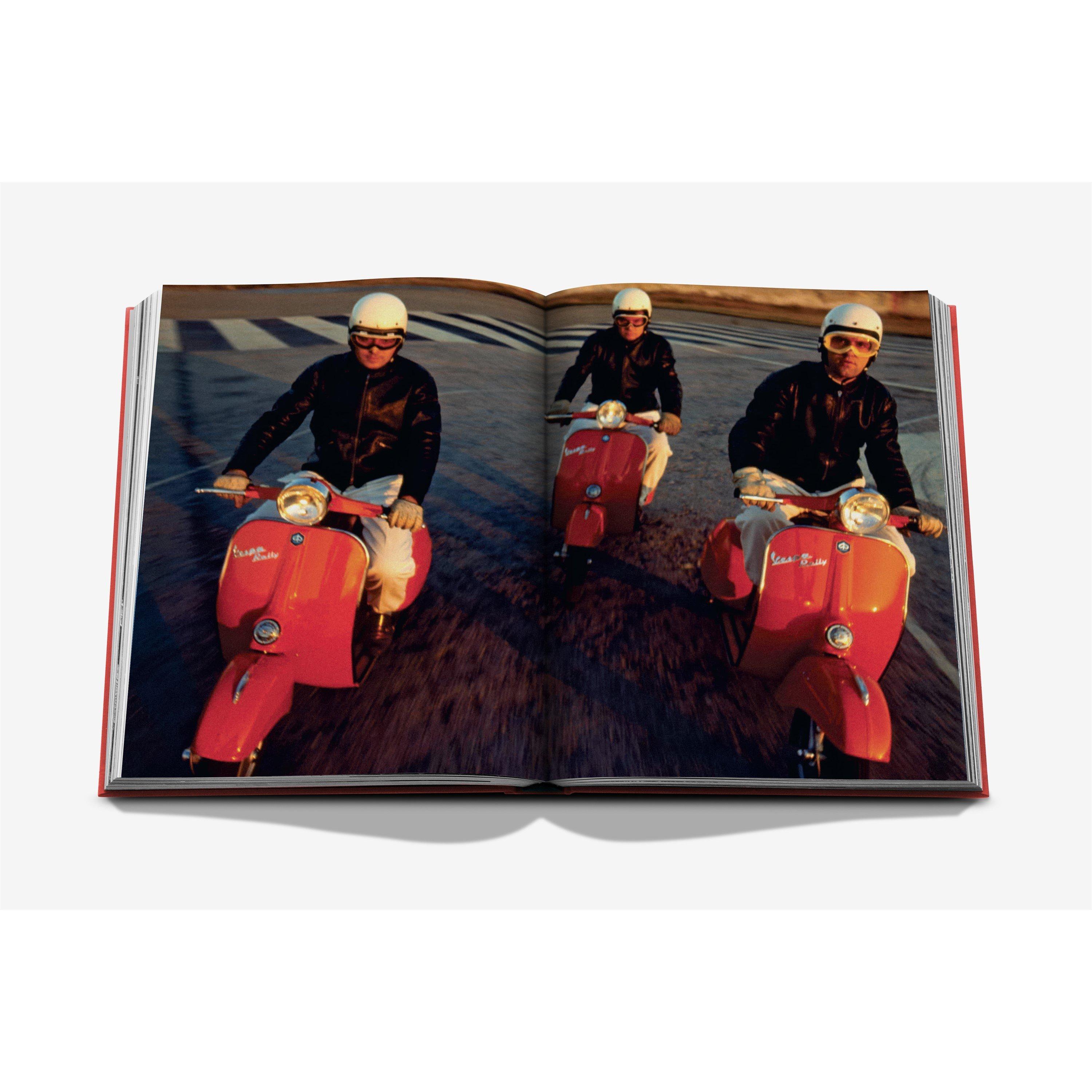 Red - Assouline - Vespa - 9