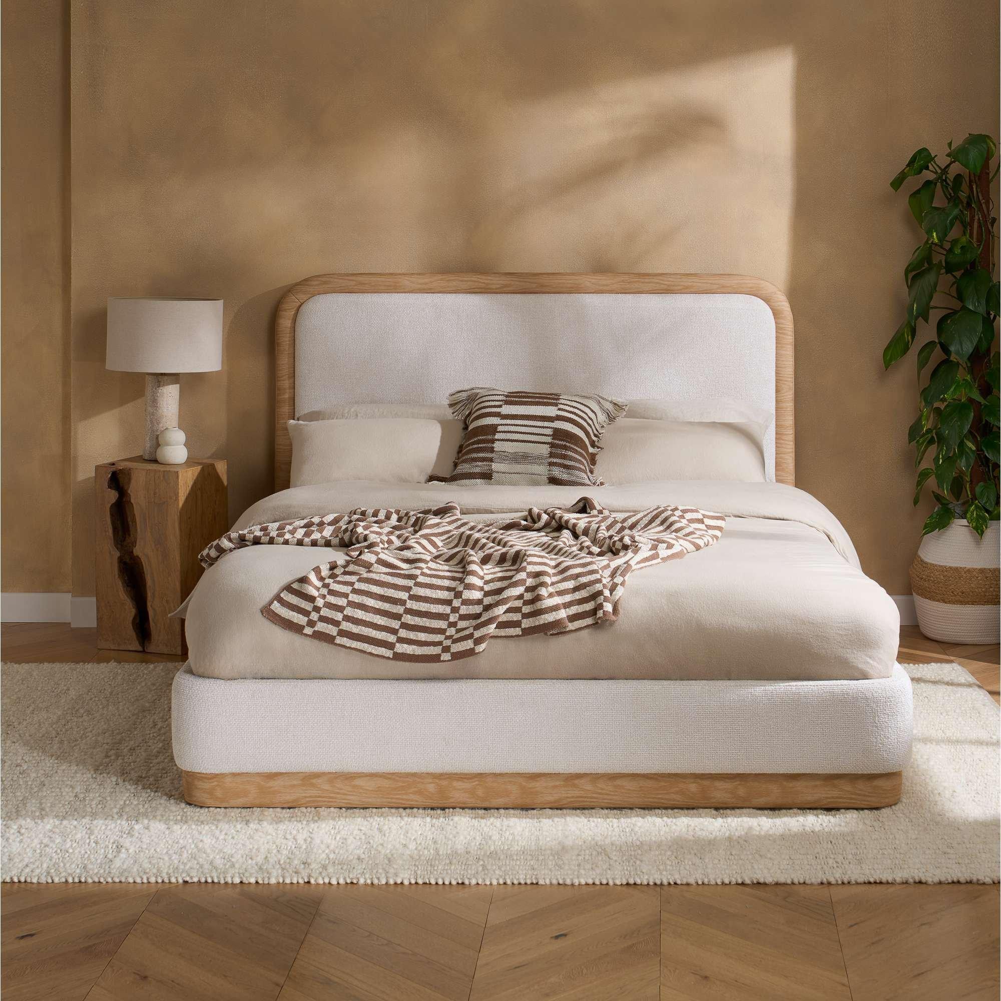 White - Birlea - Girona King Bed - 2