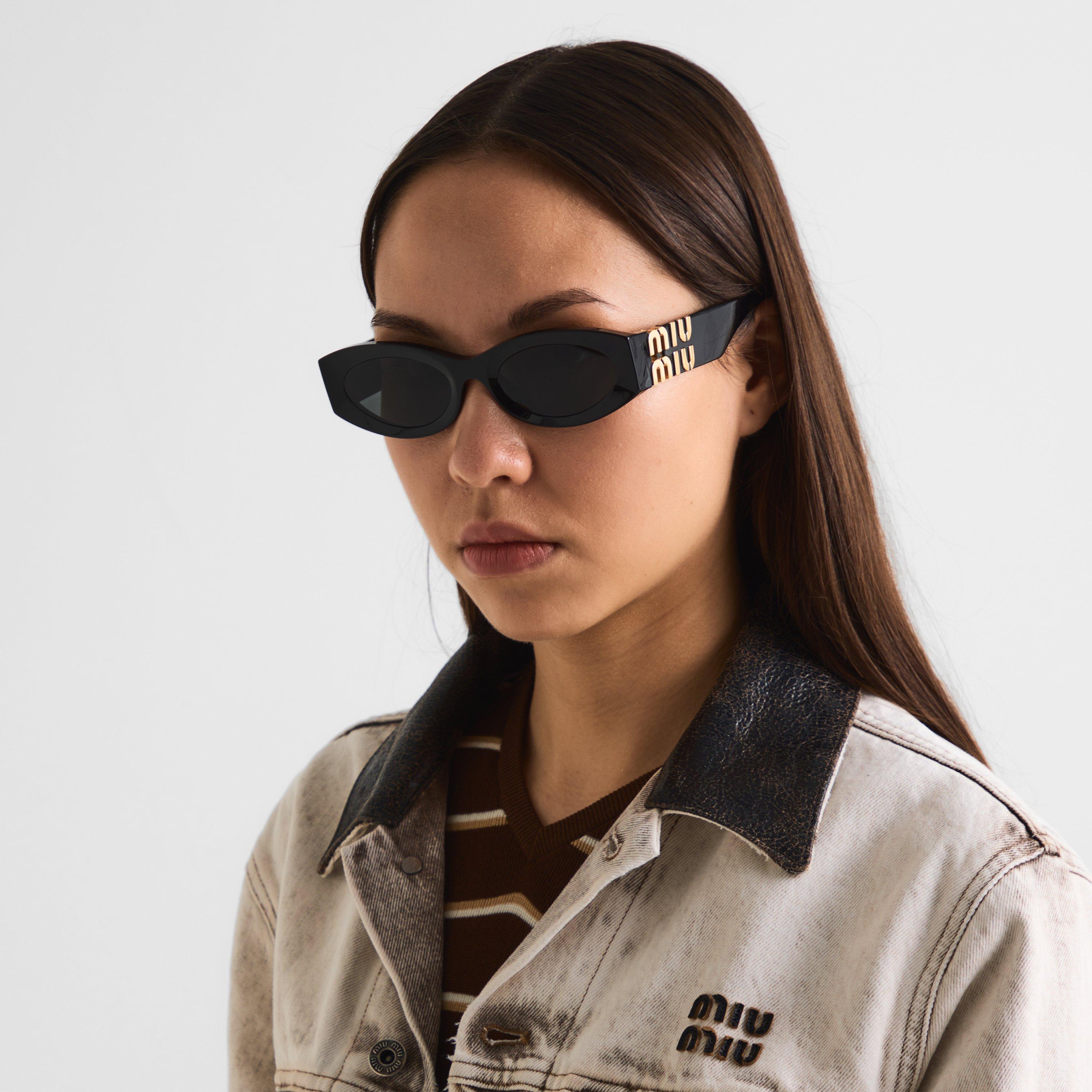 Black/Grey - Miu Miu - Women's Oval Sunglasses - 3