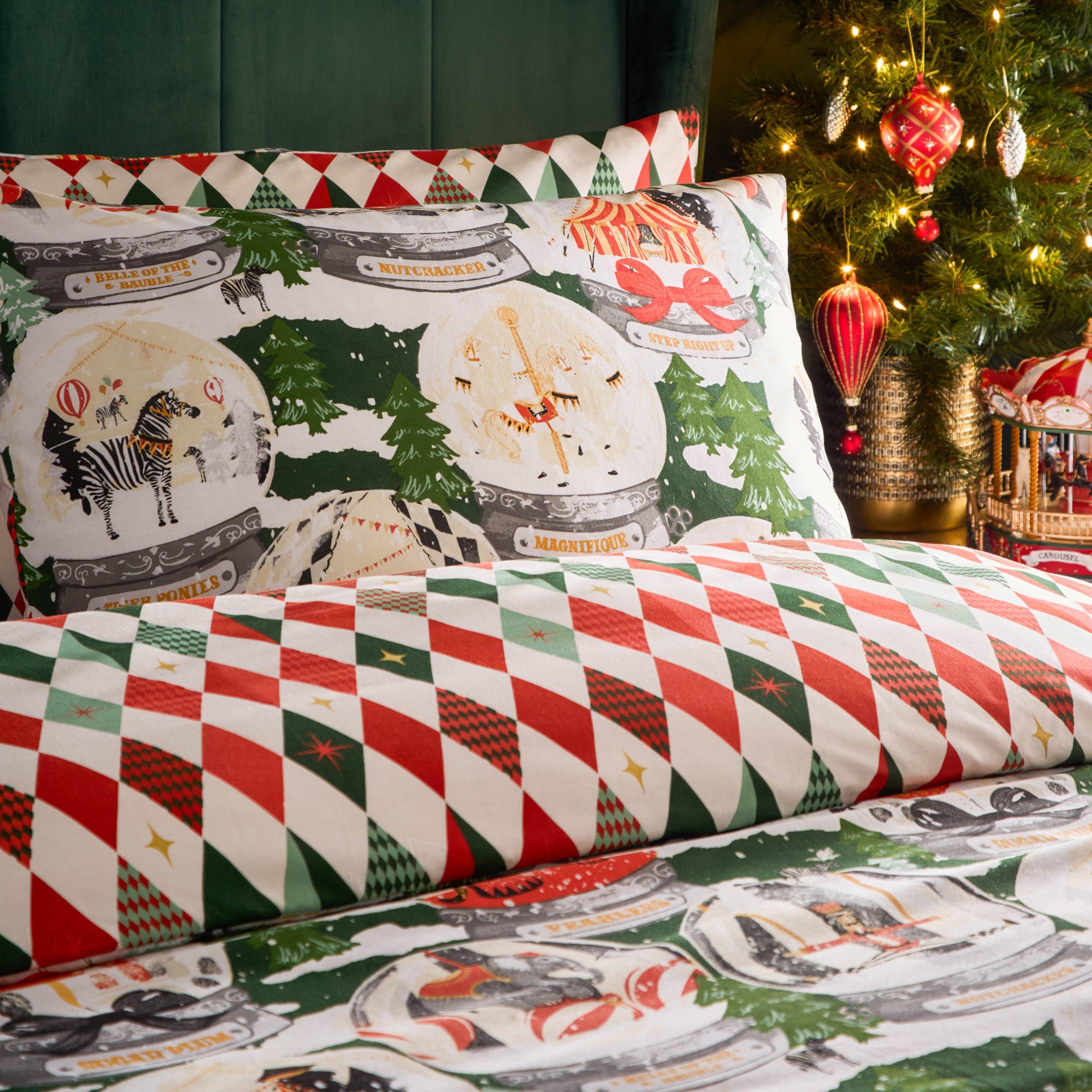 Pine - furn. - Showtime Festive Duvet Set - 2