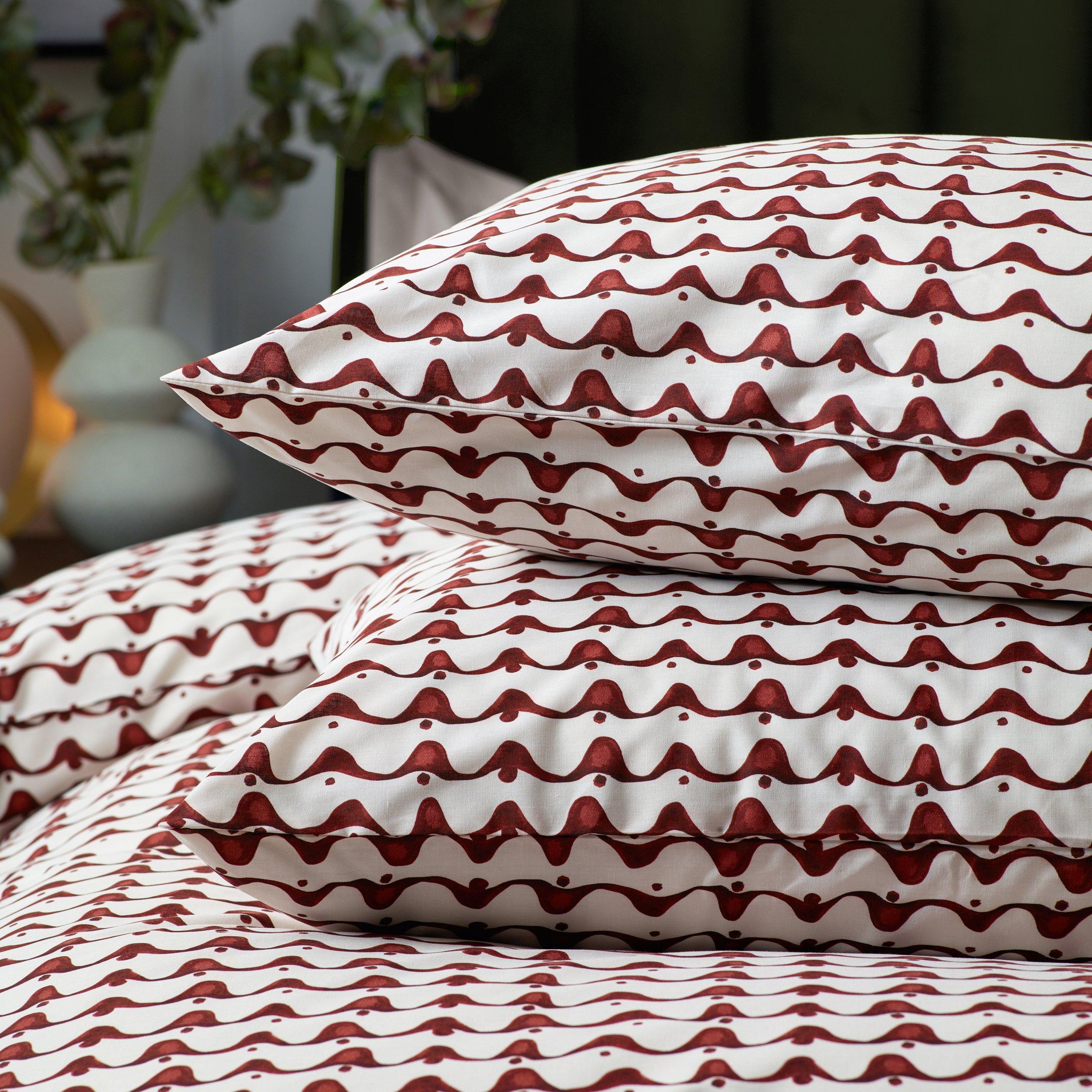 Chestnut Red - Hoem - Avery Abstract Cotton Rich Duvet Set - 4