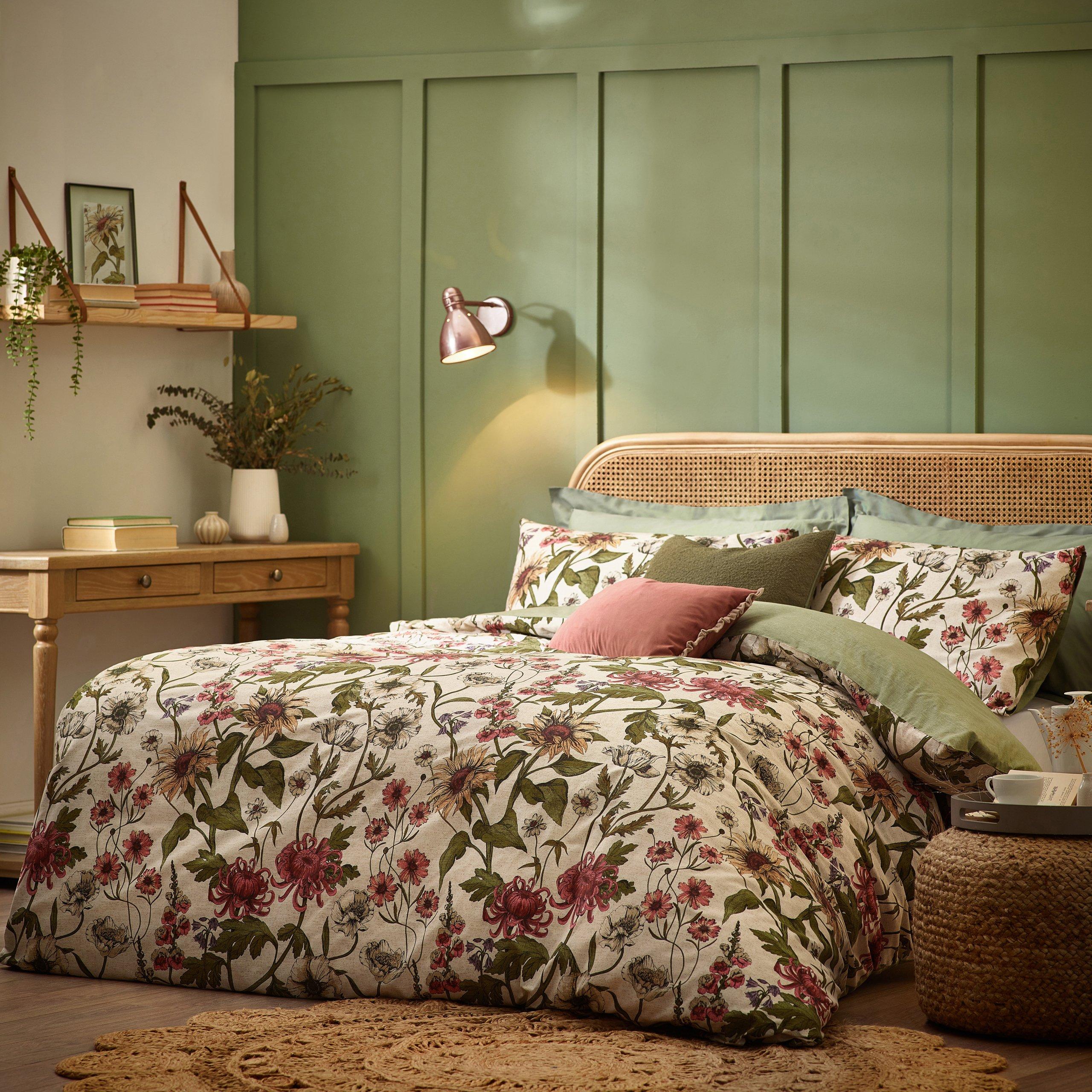 Celadon Green - Wylder - Wall Flower Botanical Duvet Set - 1