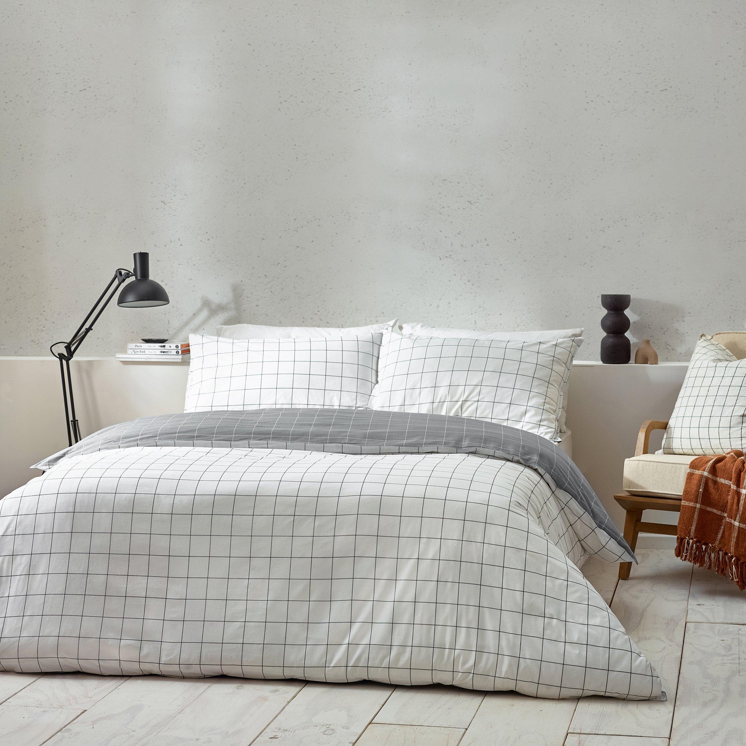 White/Grey - Yard - Howarth Check Reversible Duvet Set - 2
