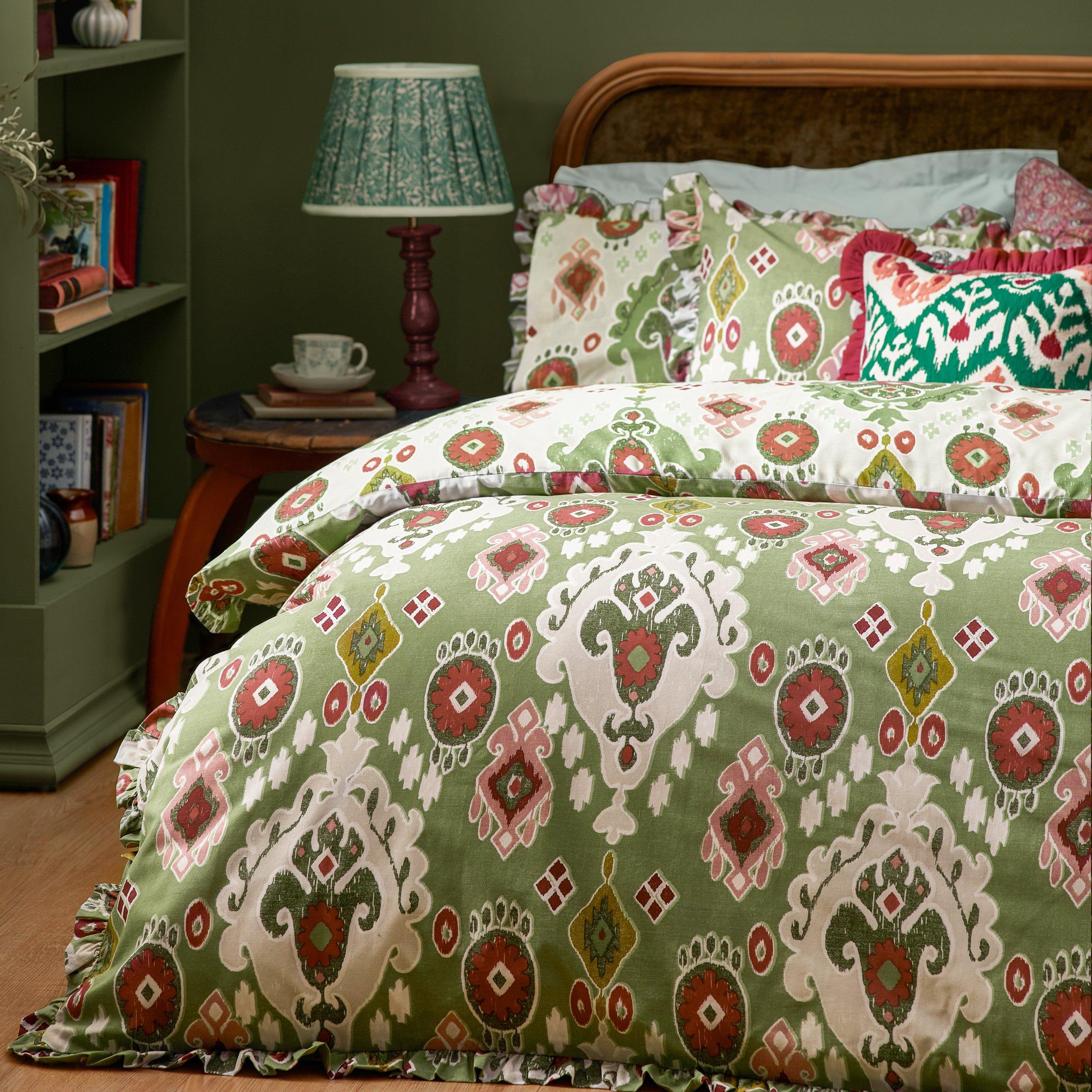 Cedar Green - Paoletti - Dawson Ikat Reversible Duvet Set - 2
