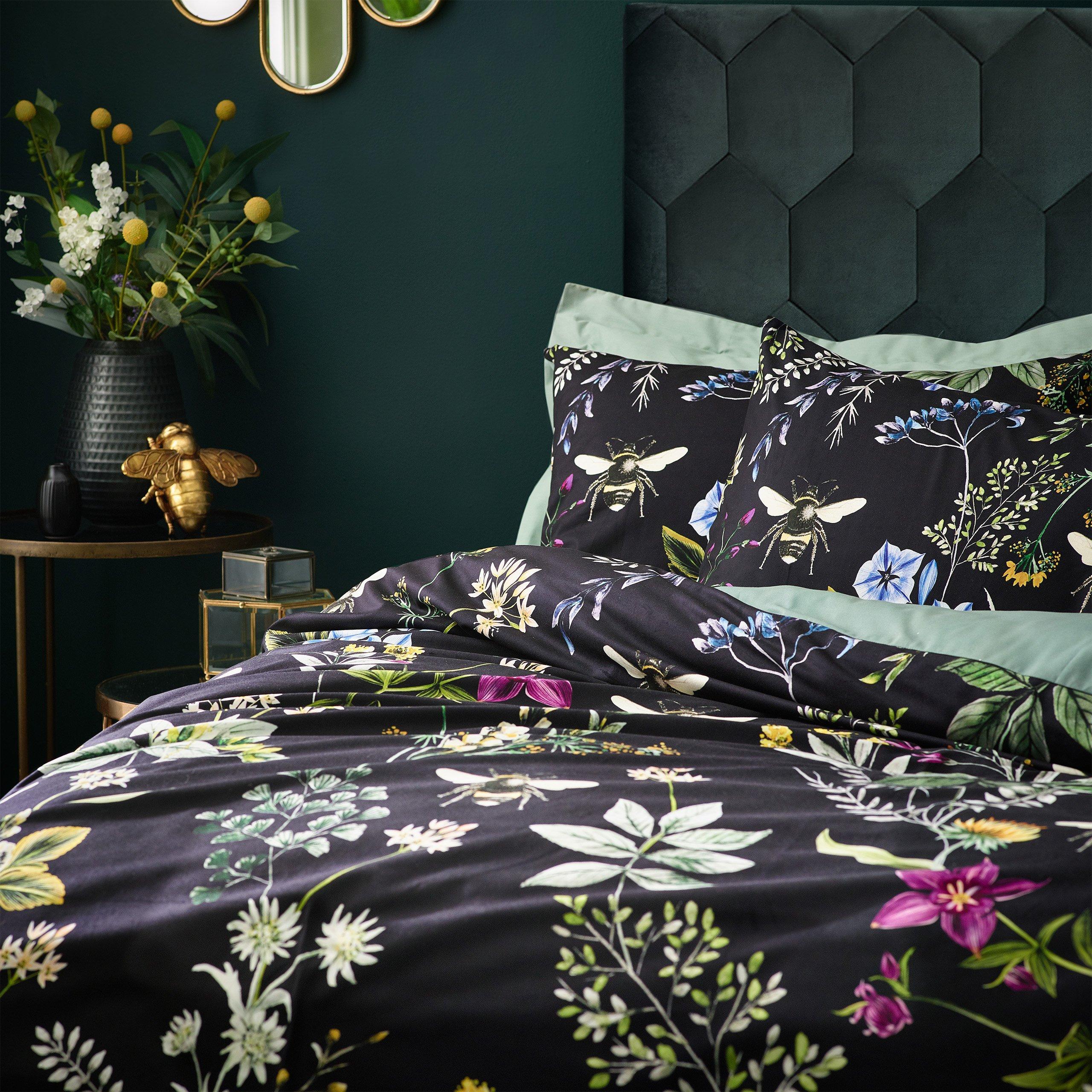 Black - Wylder - Midnight Bee Floral Velvet Duvet Set - 3