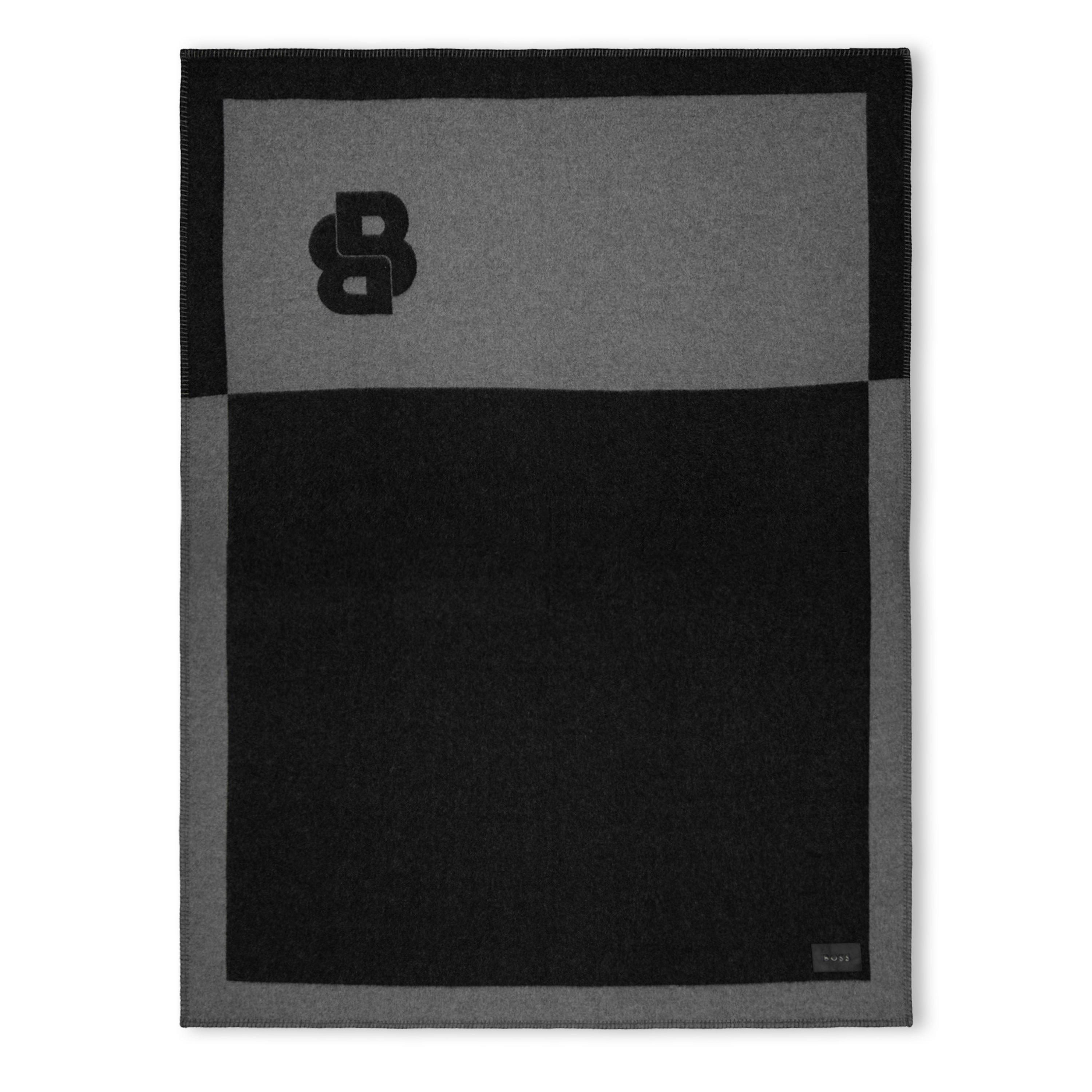 Graphite - Boss Home - Hugo Sig Throw 64 - 1