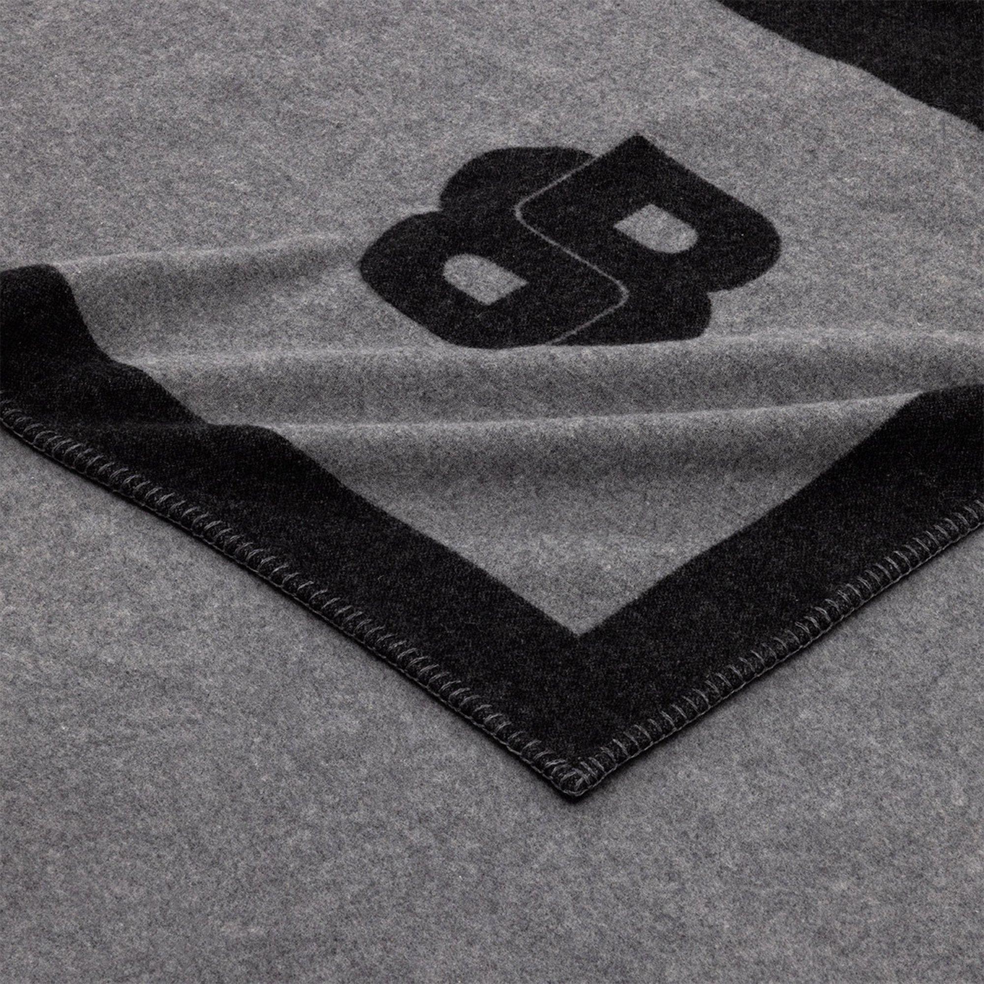 Graphite - Boss Home - Signature Throw - 4