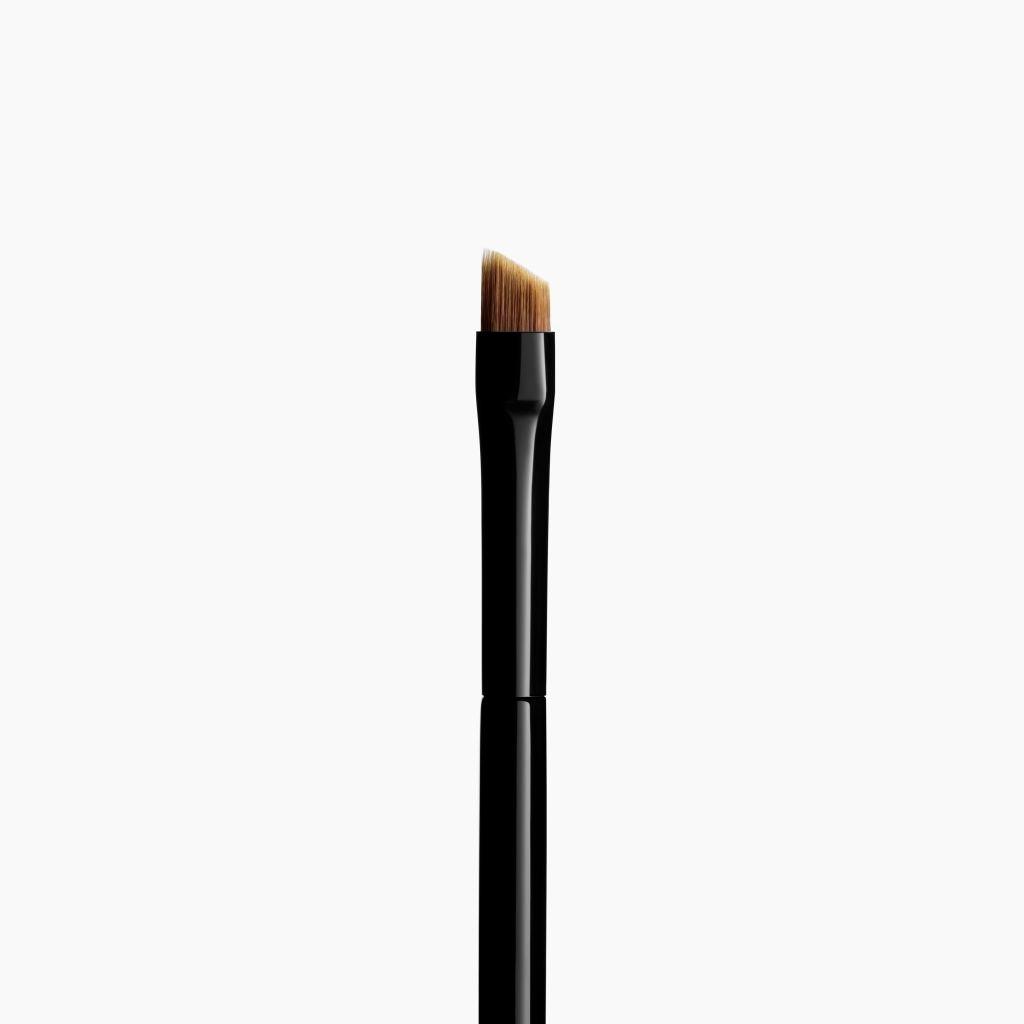 Black - CHANEL - ANGLED EYELINER BRUSH N°206 Powder And Cream Eyeliner Brush - 2