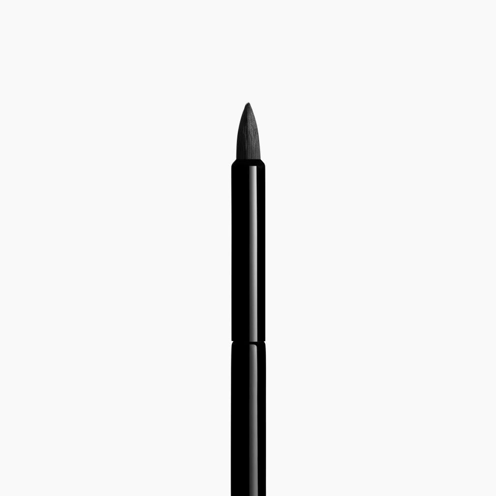 Black - CHANEL - PINCEAU EYELINER N°205 Cream Eyeliner Brush - 2