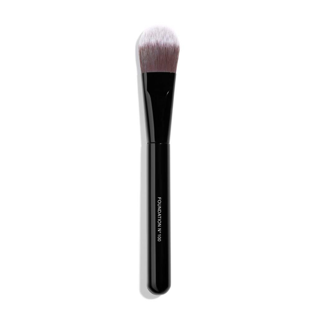 CHANEL FLUID FOUNDATION BRUSH Foundation Brush - Black
