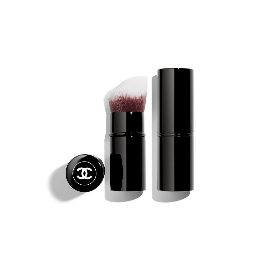 Black - CHANEL - PINCEAU FOND DE TEINT RETRACTABLE N°103  Retractable Foundation Brush - 1