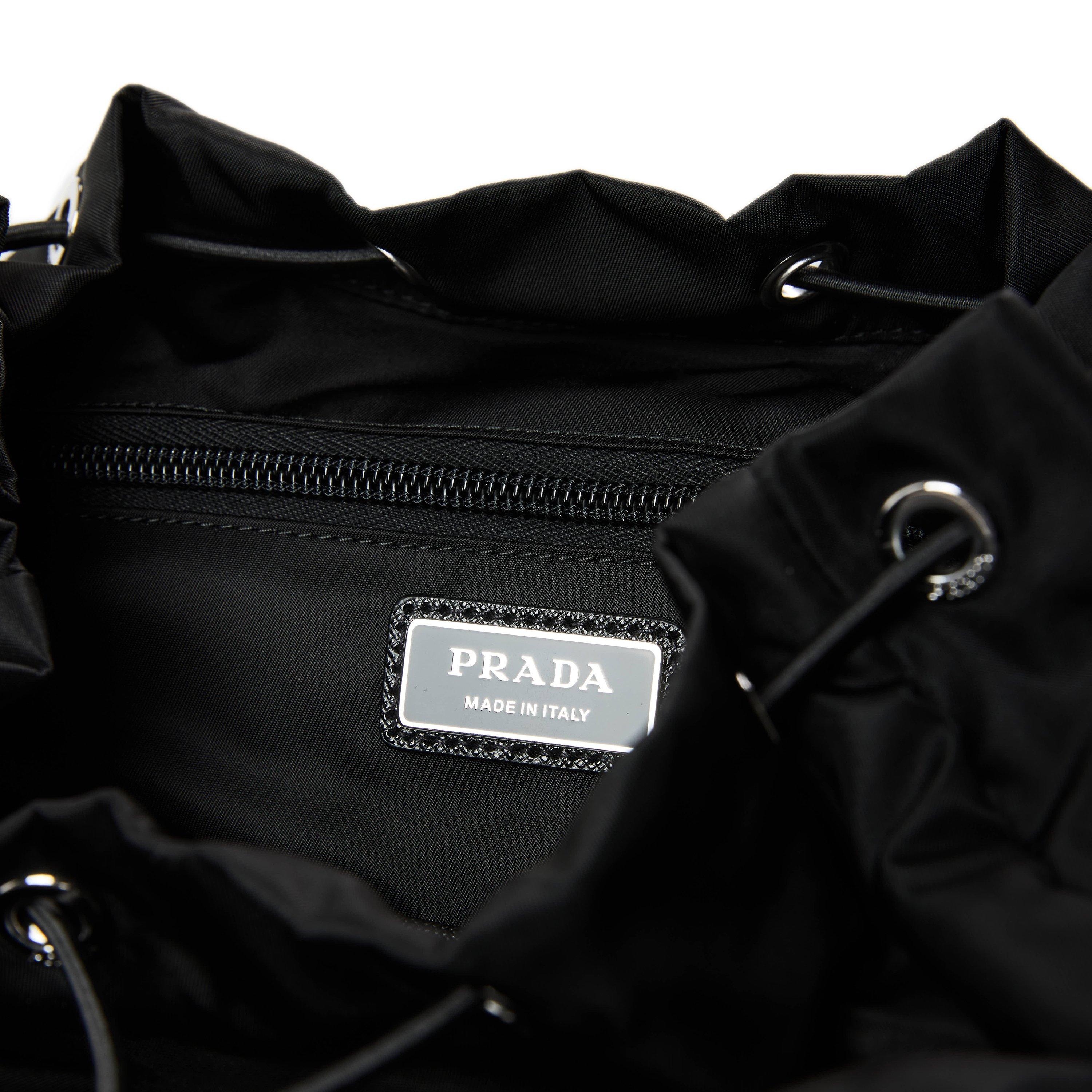 Prada | Prada BP Sn64 | Cruise Fashion