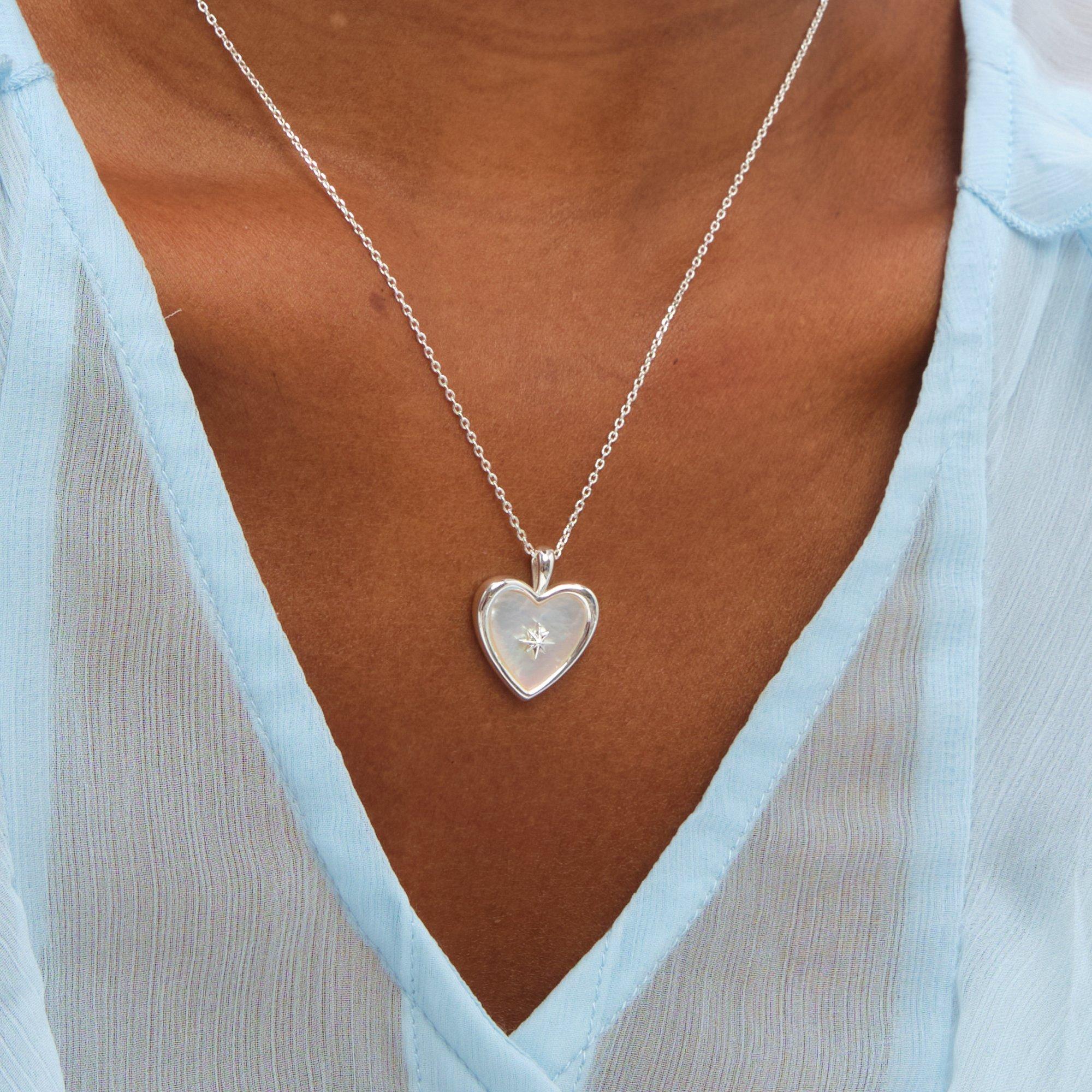 Silver - Inicio - Mother of Pearl Heart Pendant - Gift Pouch - 2