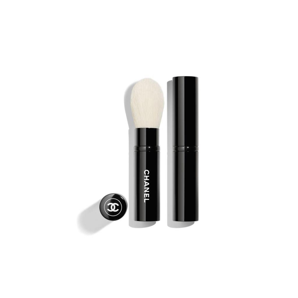 CHANEL RETRACTABLE HIGHLIGHTER BRUSH N°111 Highlighter Brush - Black