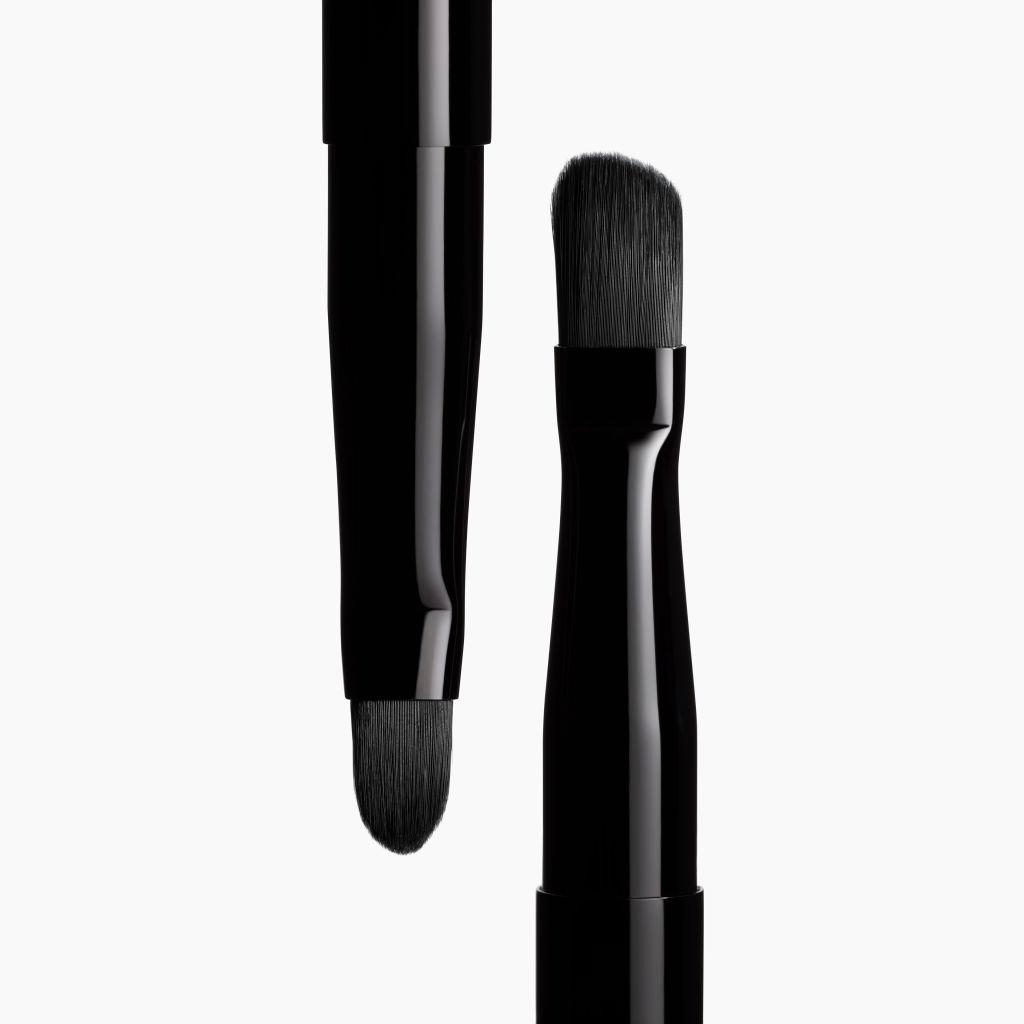 Black - CHANEL - DUAL-ENDED LIP BRUSH N°300  Dual-Ended Lip Brush - 2