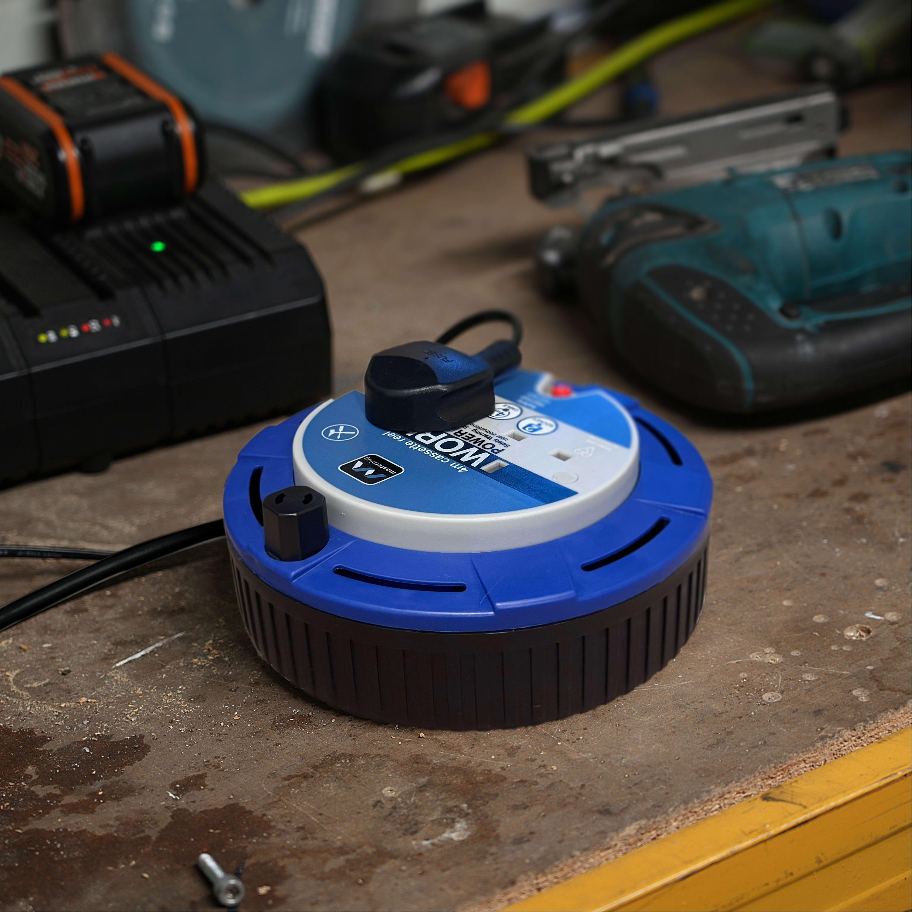 Blue - Masterplug - Masterplug 4m 2 Socket Cassette Cable Reel 13A - 8