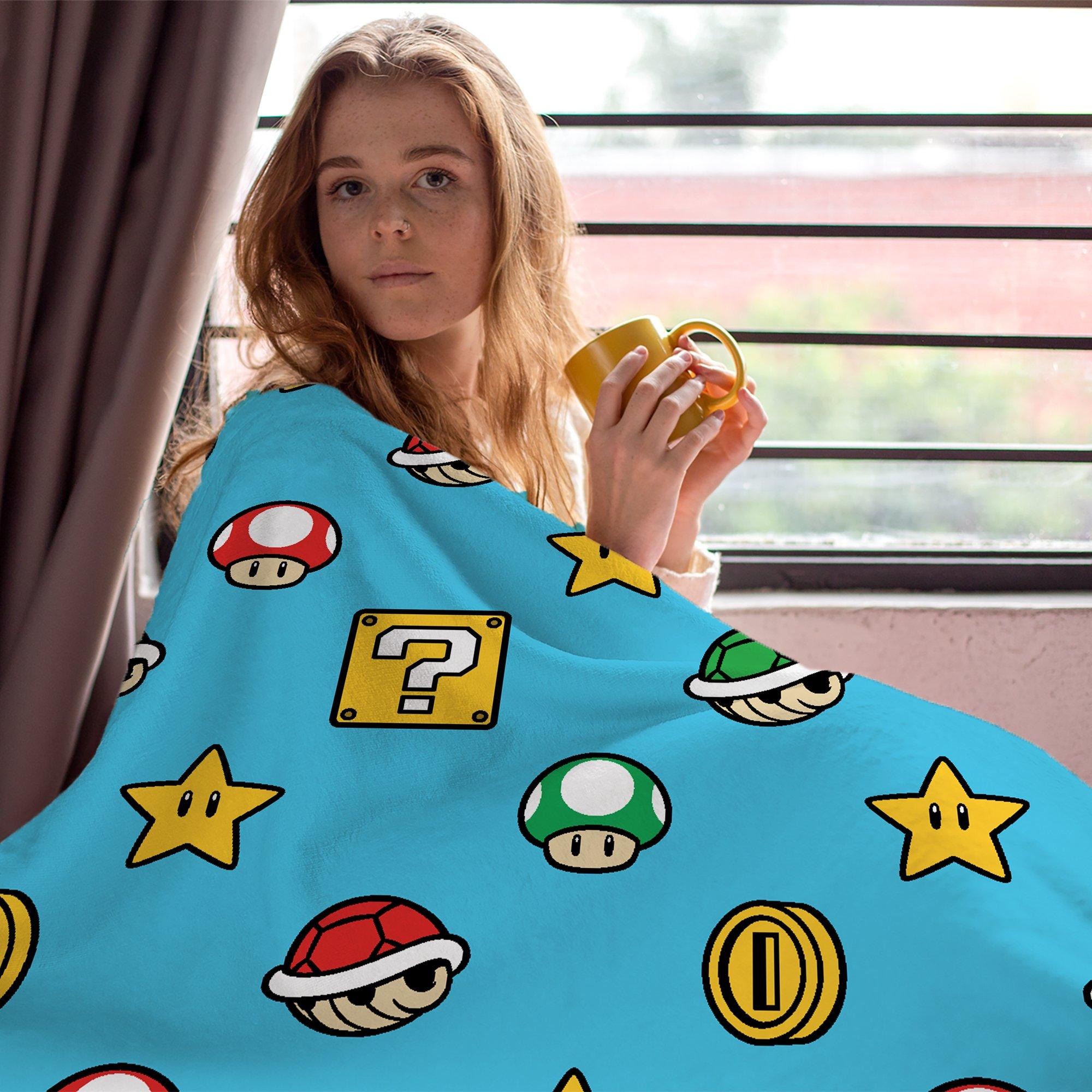 Multi - Nintendo - Continue Fleece Blanket - 4