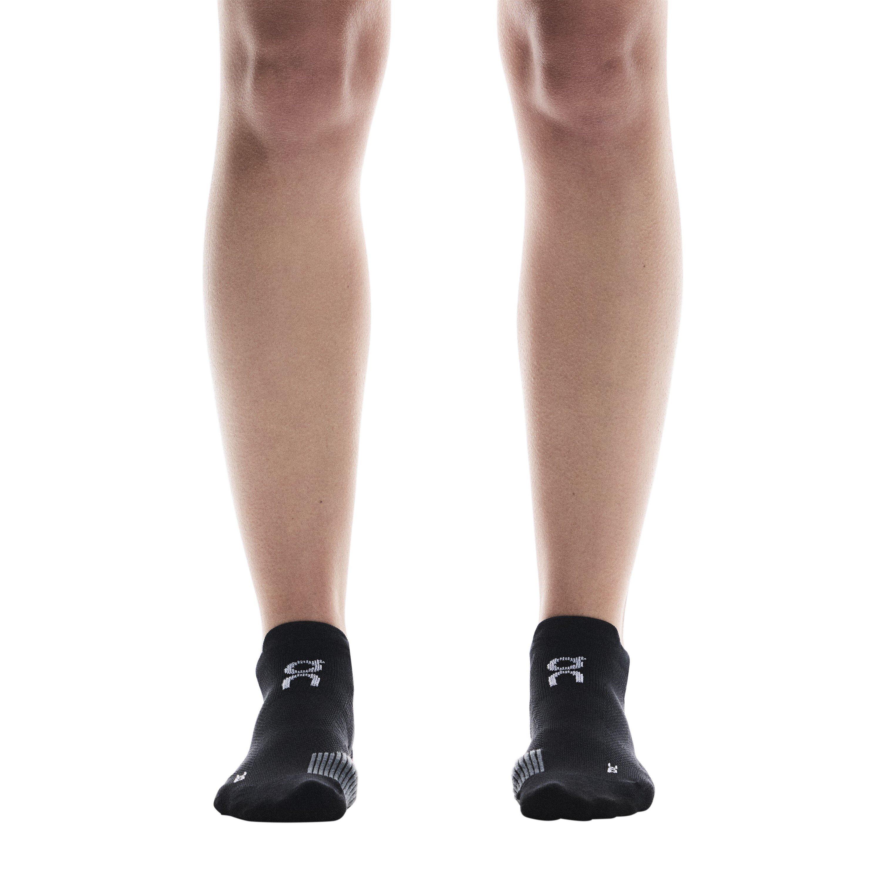 Crna pomrčina - On - Adults Low Trainer Socks - 5